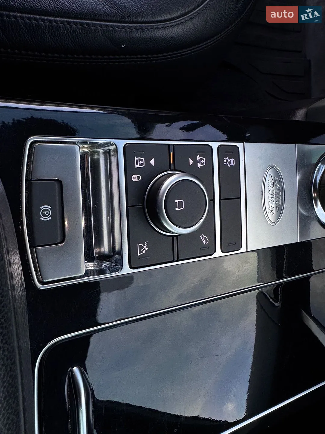 2018 Land Rover Range Rover - мініатюра 21