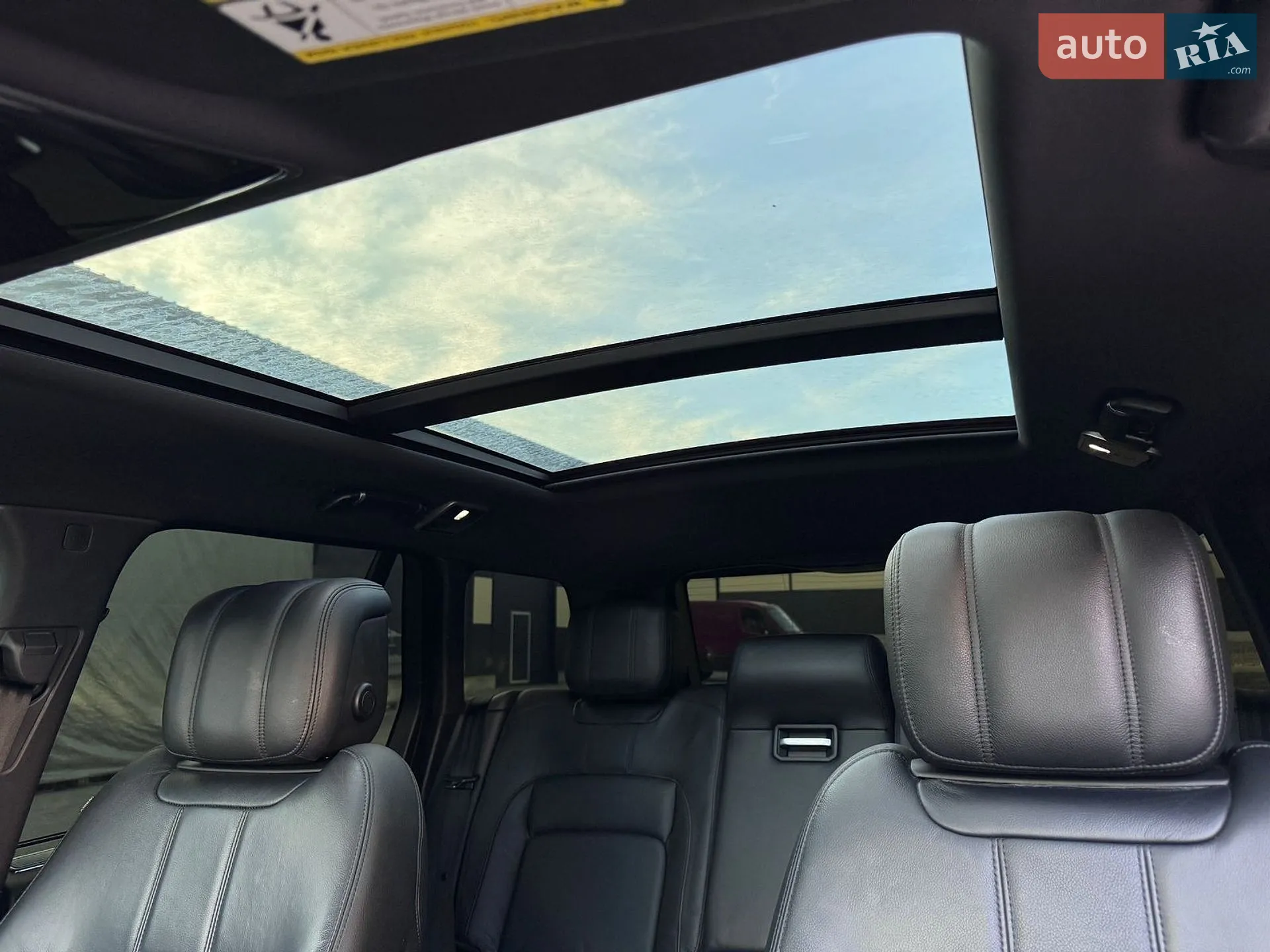 2018 Land Rover Range Rover - мініатюра 25