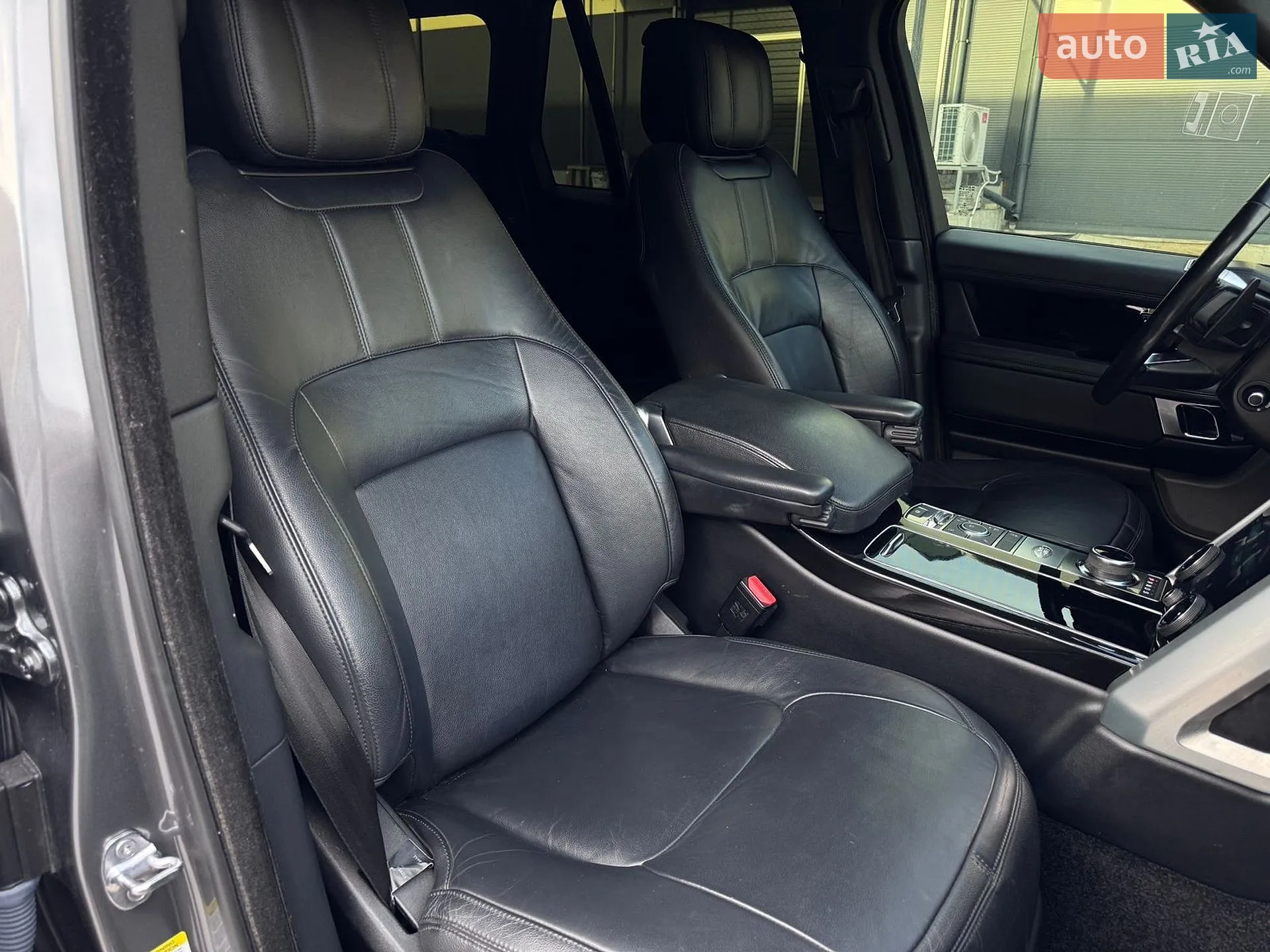 2018 Land Rover Range Rover - мініатюра 30