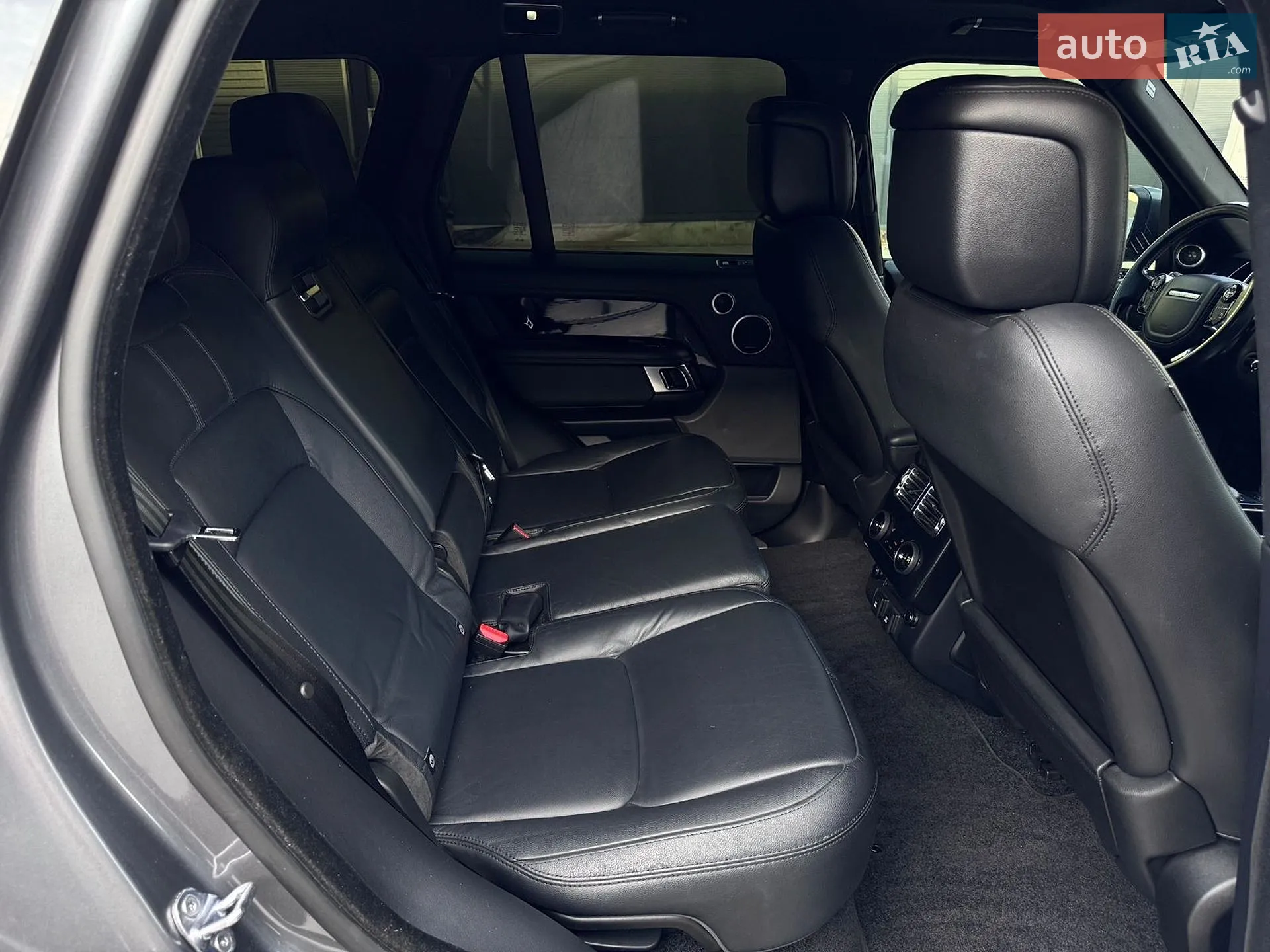 2018 Land Rover Range Rover - мініатюра 32
