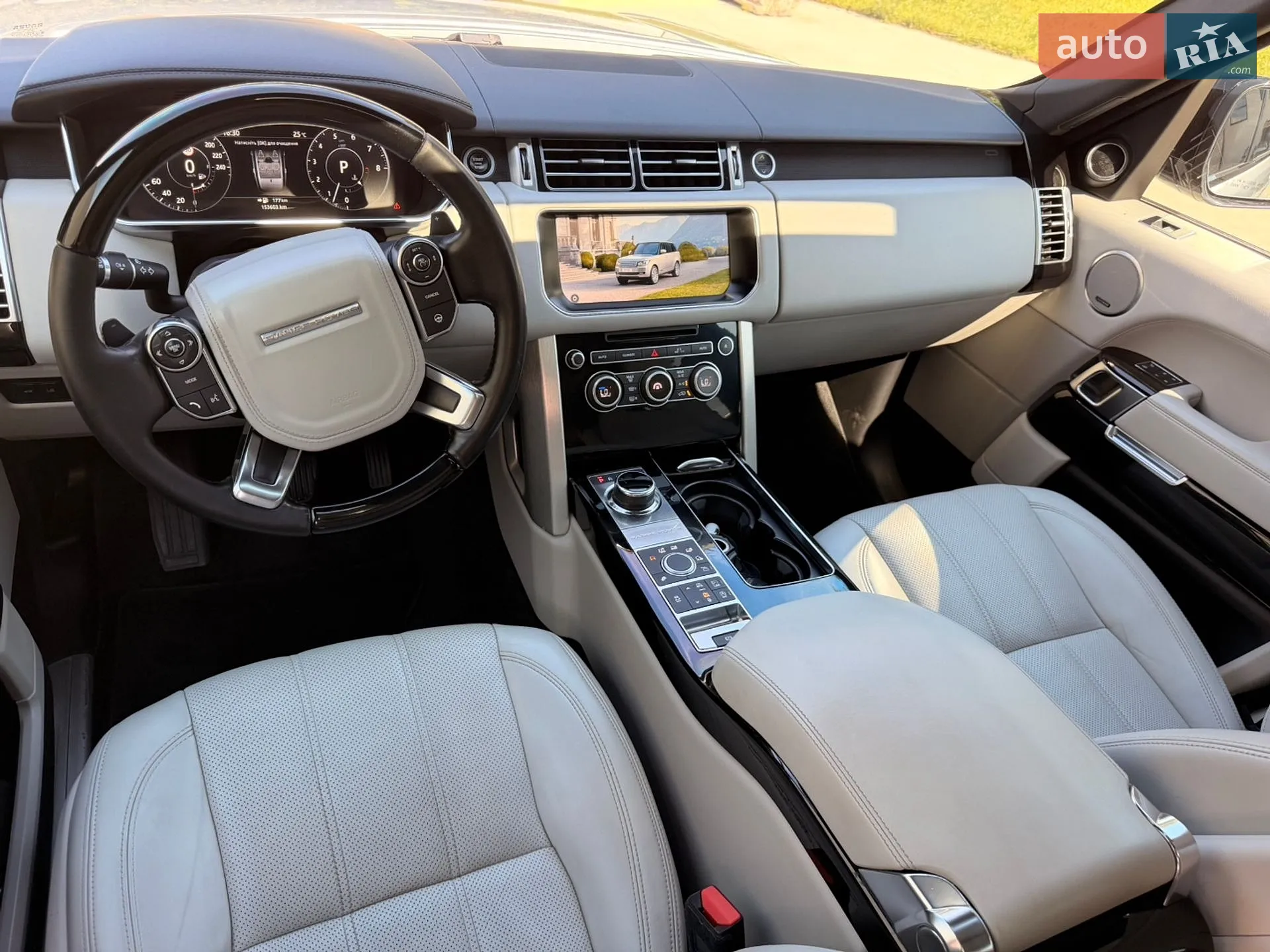2017 Land Rover Range Rover - мініатюра 25