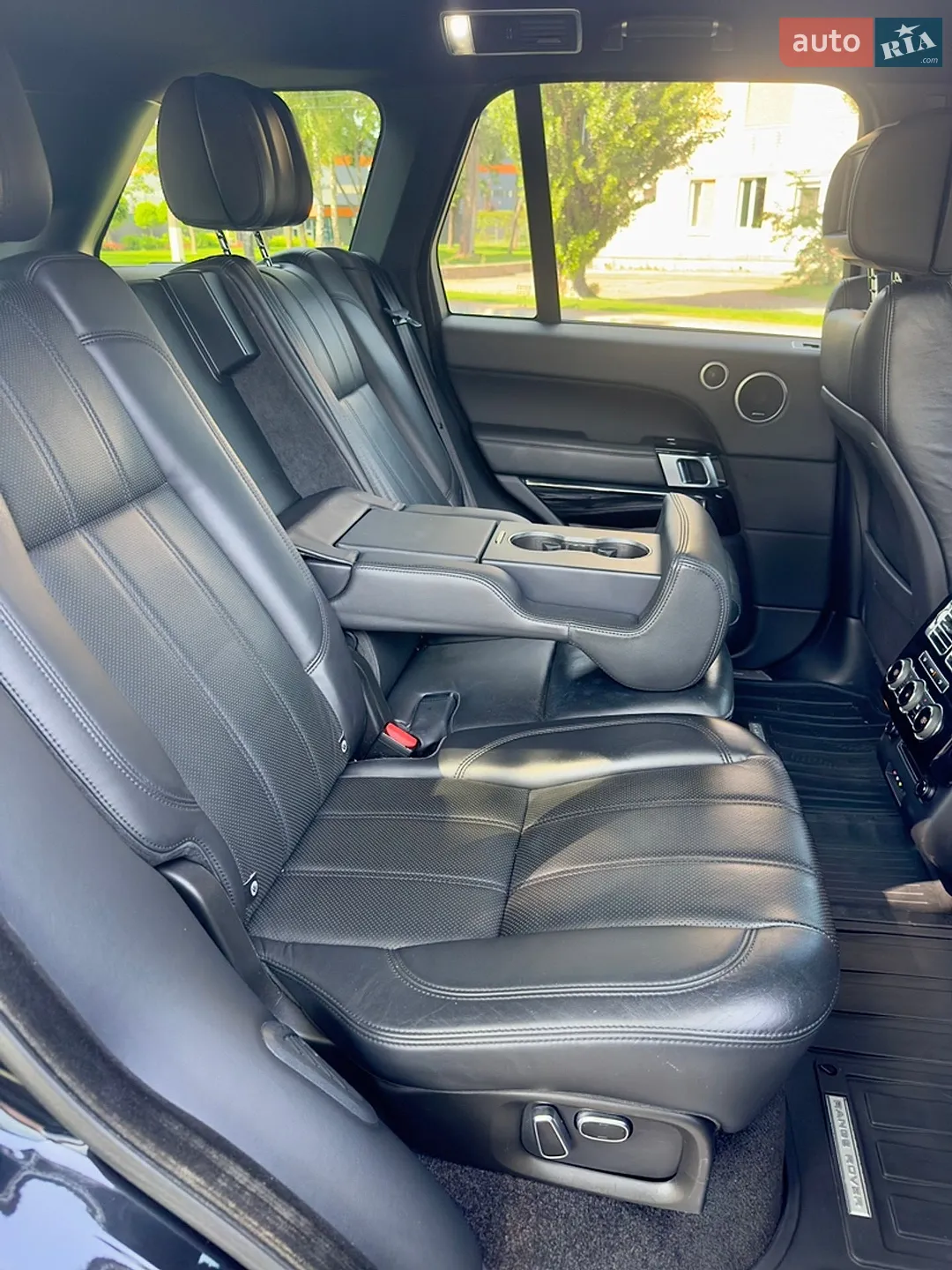 2014 Land Rover Range Rover - мініатюра 23