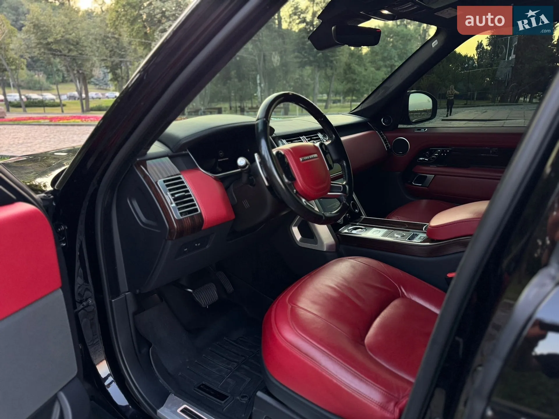 2018 Land Rover Range Rover - мініатюра 38
