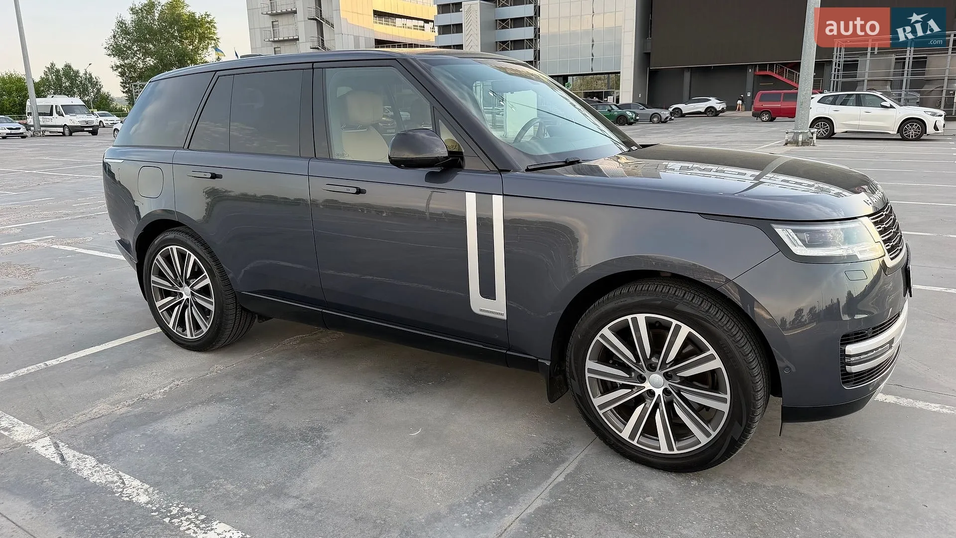 2024 Land Rover Range Rover - мініатюра 15