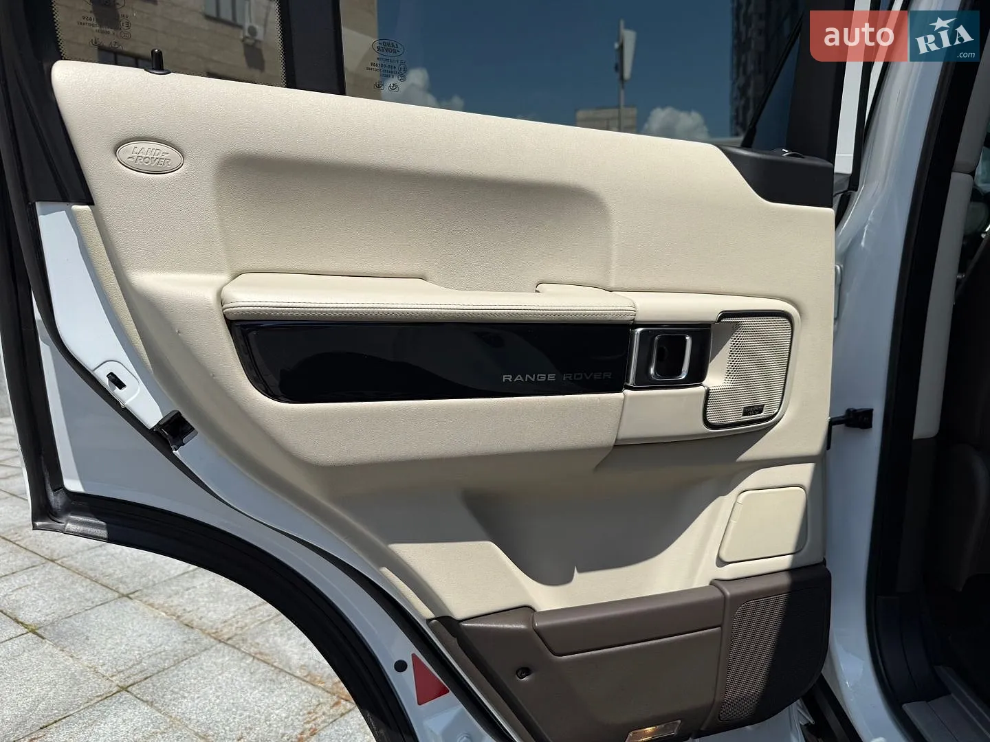 2012 Land Rover Range Rover - мініатюра 17