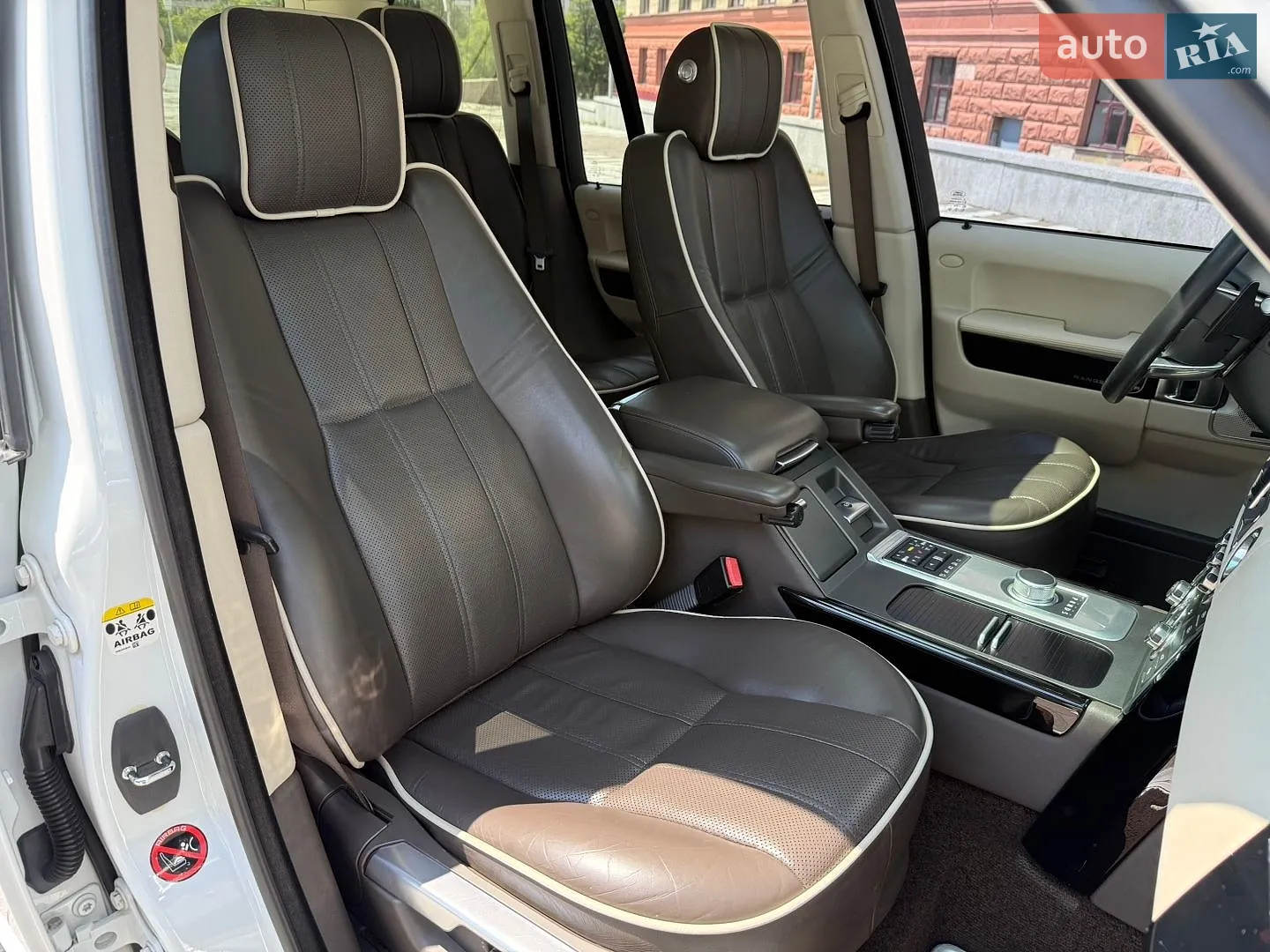 2012 Land Rover Range Rover - мініатюра 26