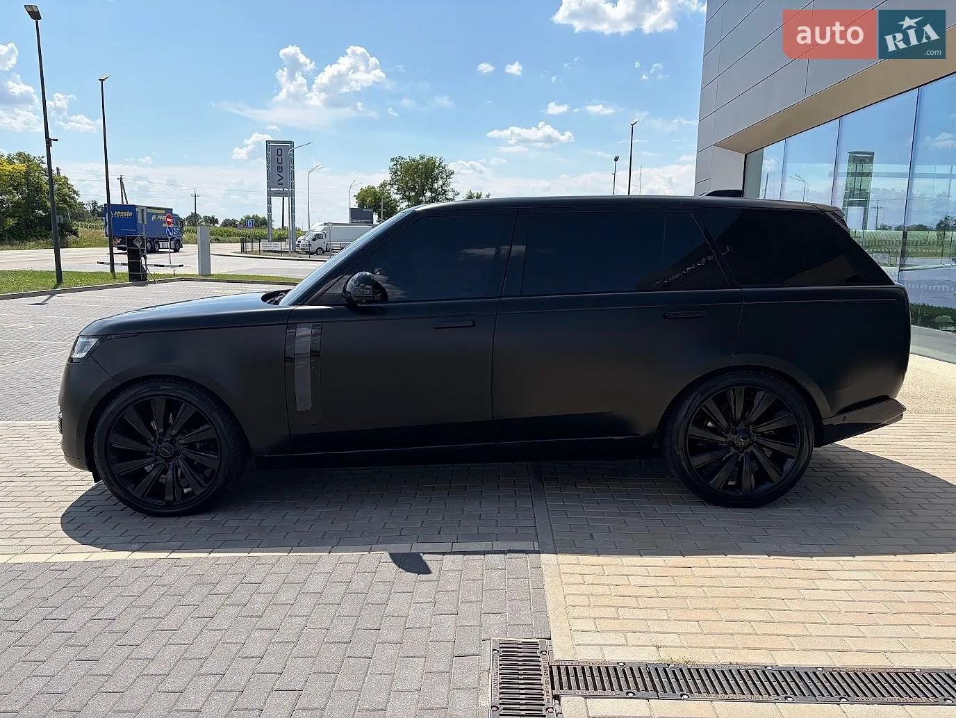 Land Rover Range Rover 2023 VIN SALKABBW6PA053947 фото оголошення 7 з 37