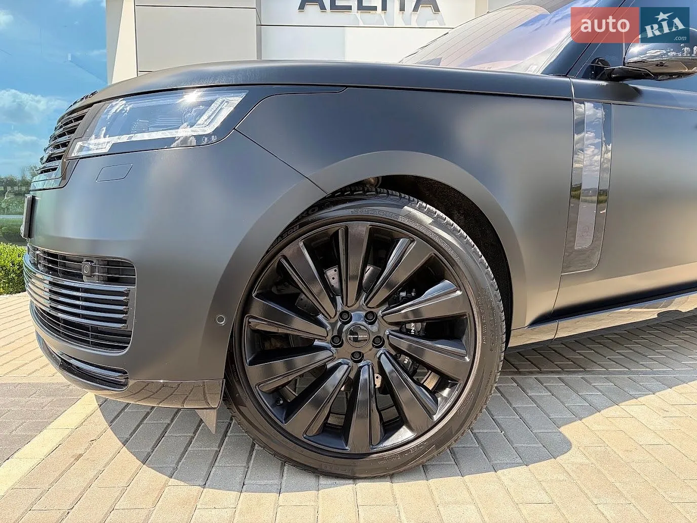 Land Rover Range Rover 2023 VIN SALKABBW6PA053947 фото оголошення 3 з 37