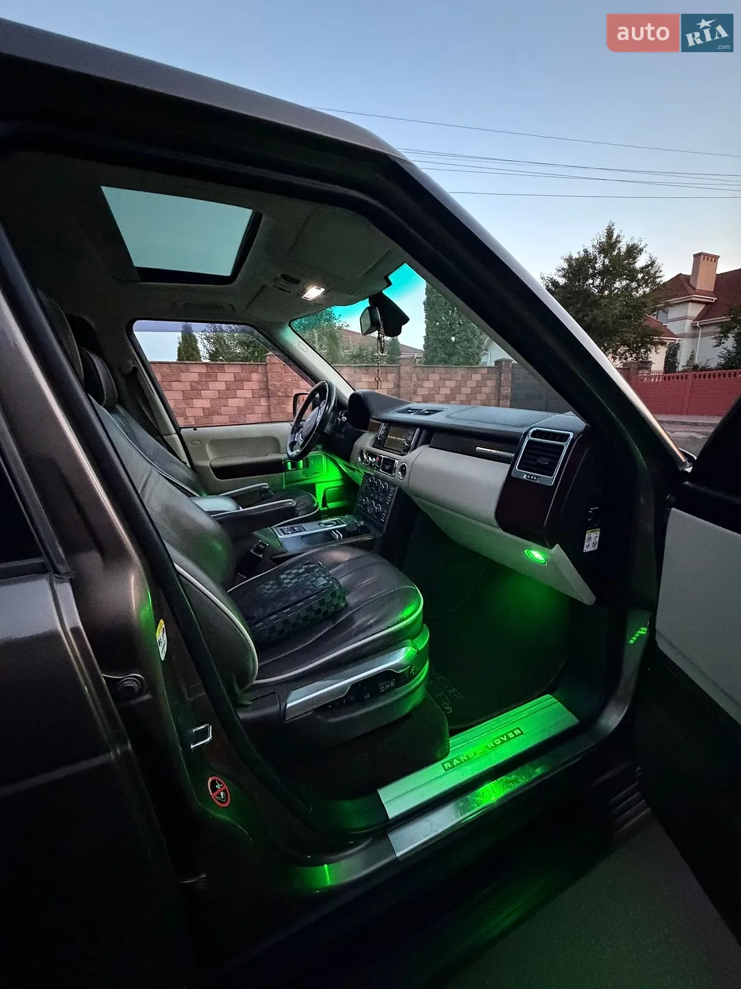2011 Land Rover Range Rover - мініатюра 12