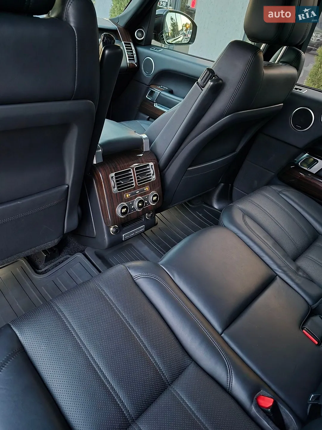 2016 Land Rover Range Rover - мініатюра 33