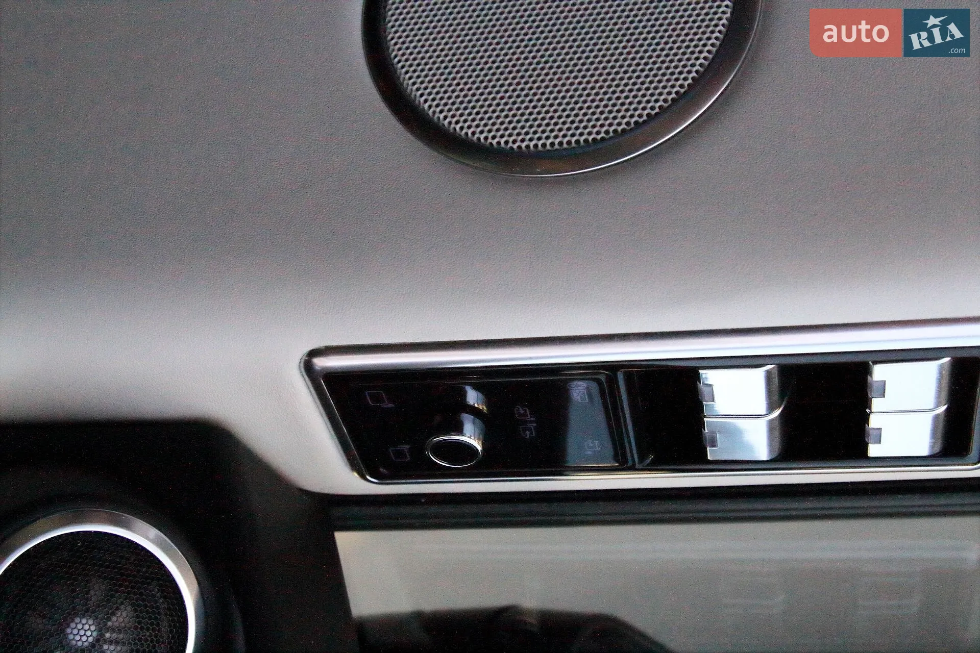 2014 Land Rover Range Rover - мініатюра 24