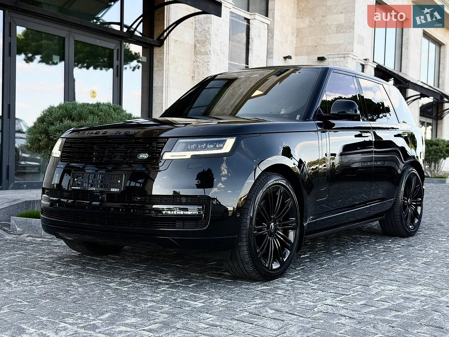 2023 Land Rover Range Rover - мініатюра 8