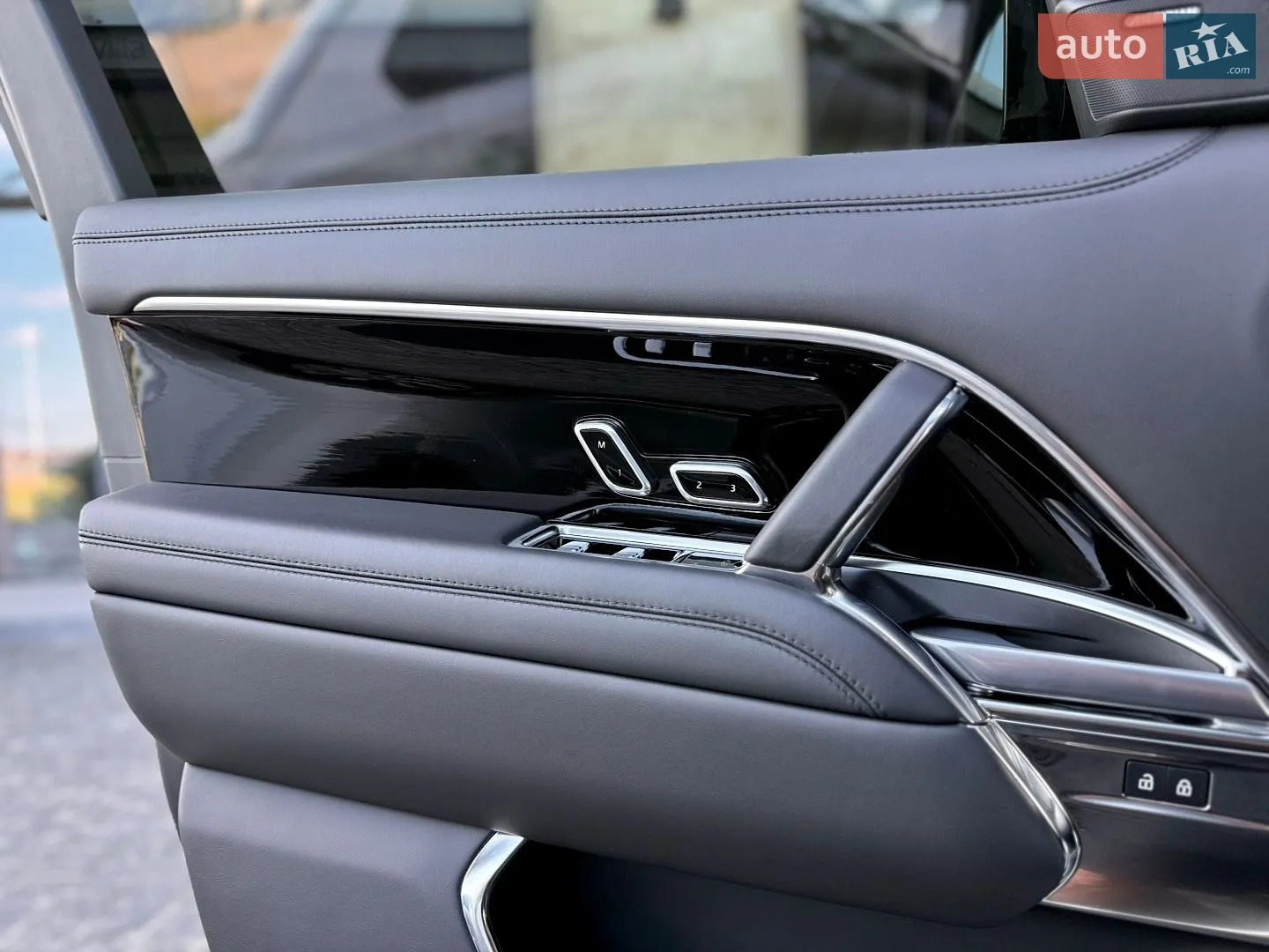 2023 Land Rover Range Rover - мініатюра 26