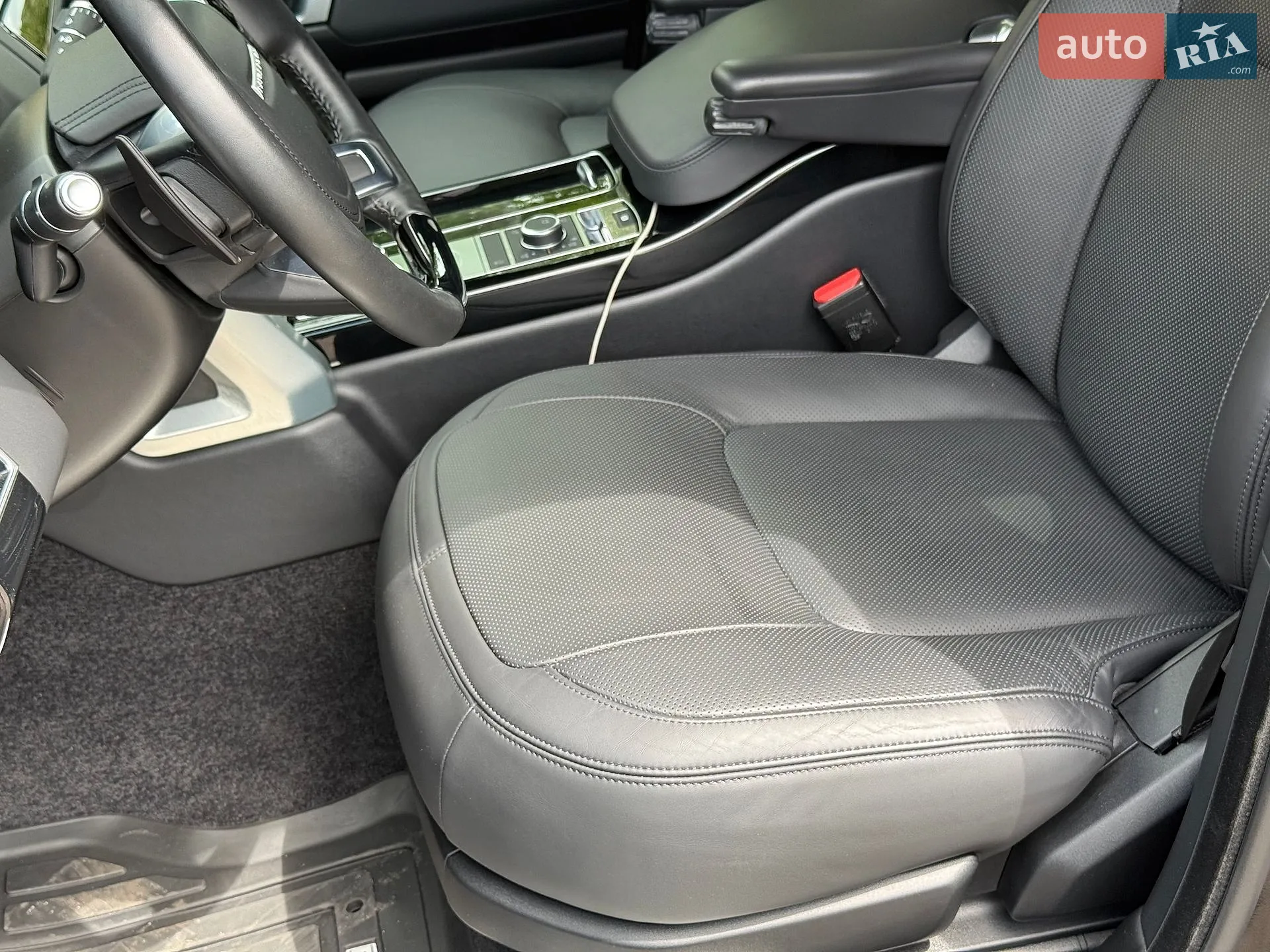 2020 Land Rover Range Rover - мініатюра 19