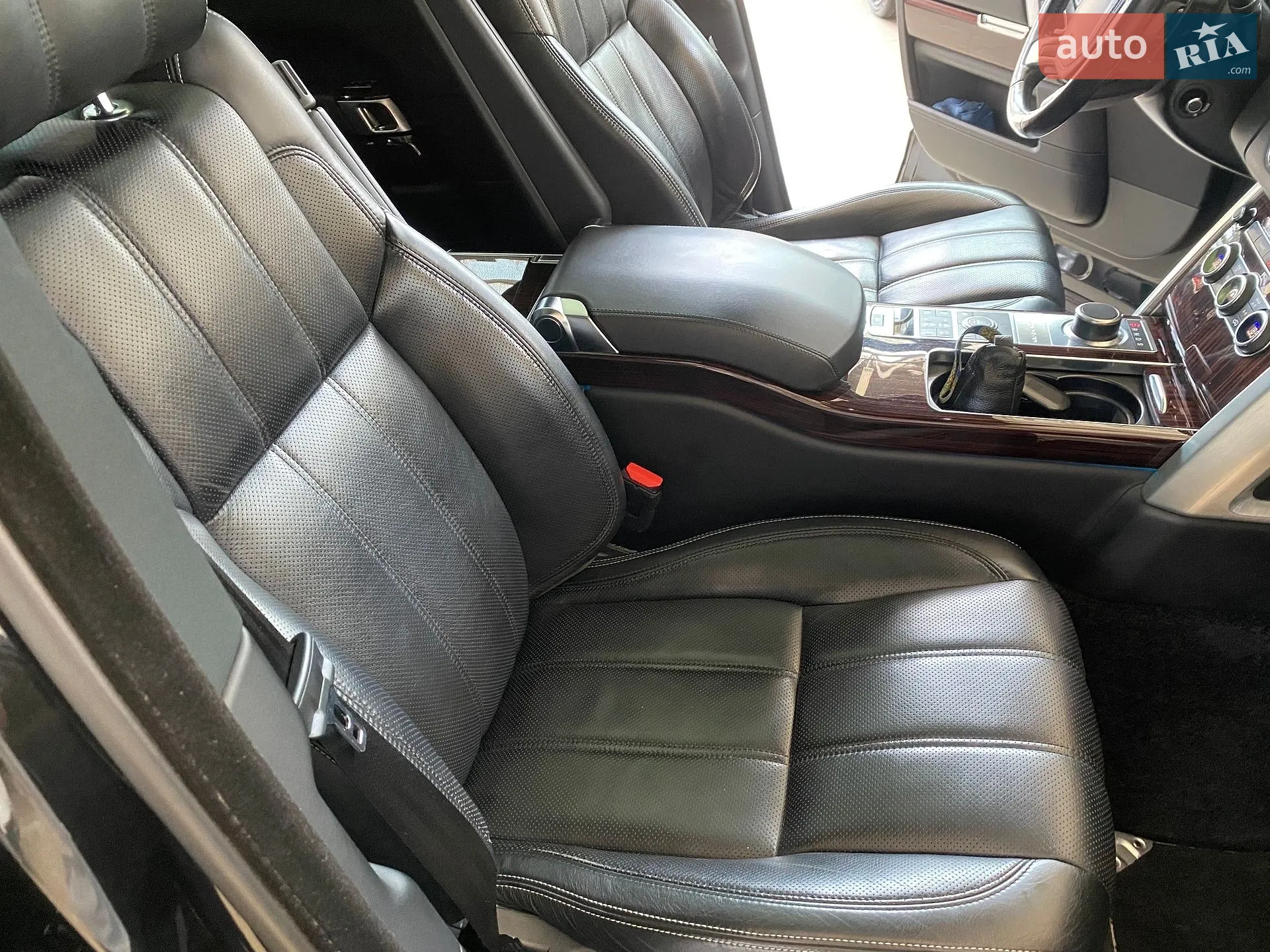 2016 Land Rover Range Rover - мініатюра 30