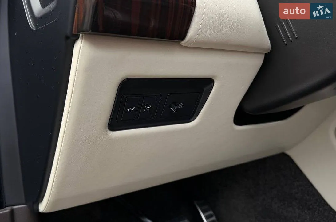 2017 Land Rover Range Rover - мініатюра 17