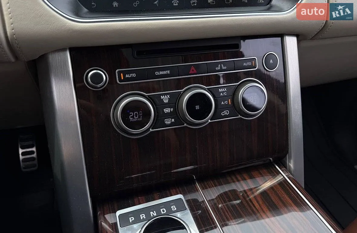 2017 Land Rover Range Rover - мініатюра 23