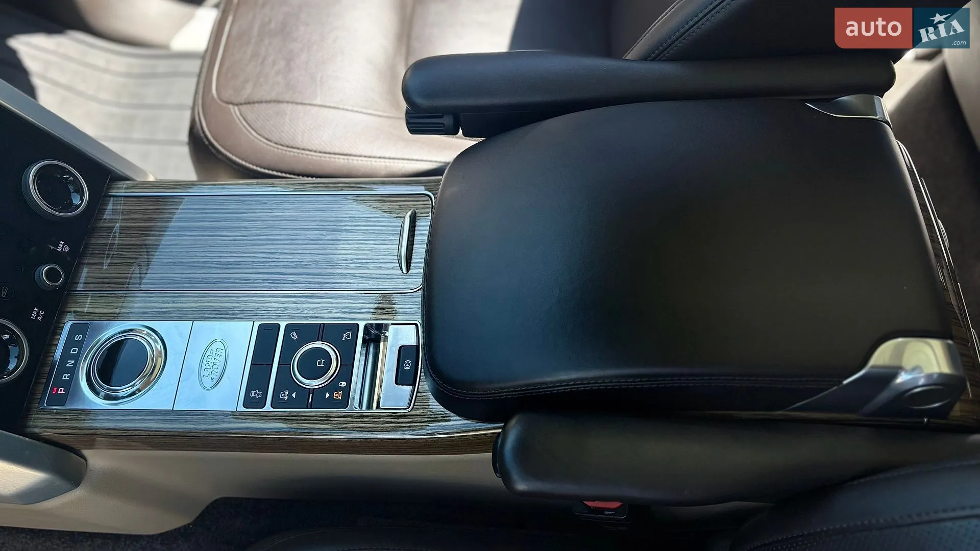 2018 Land Rover Range Rover - мініатюра 37