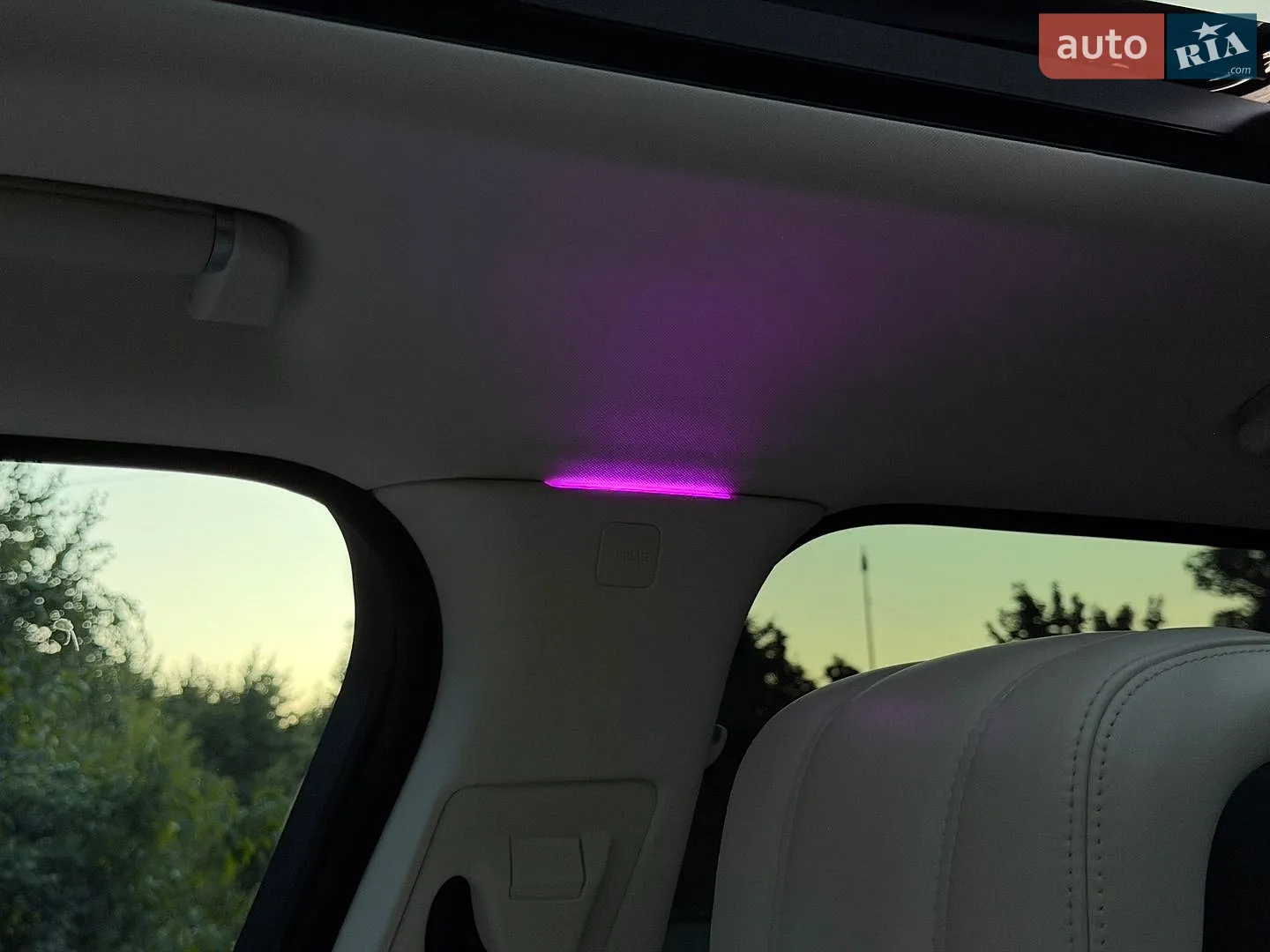 2019 Land Rover Range Rover - мініатюра 28