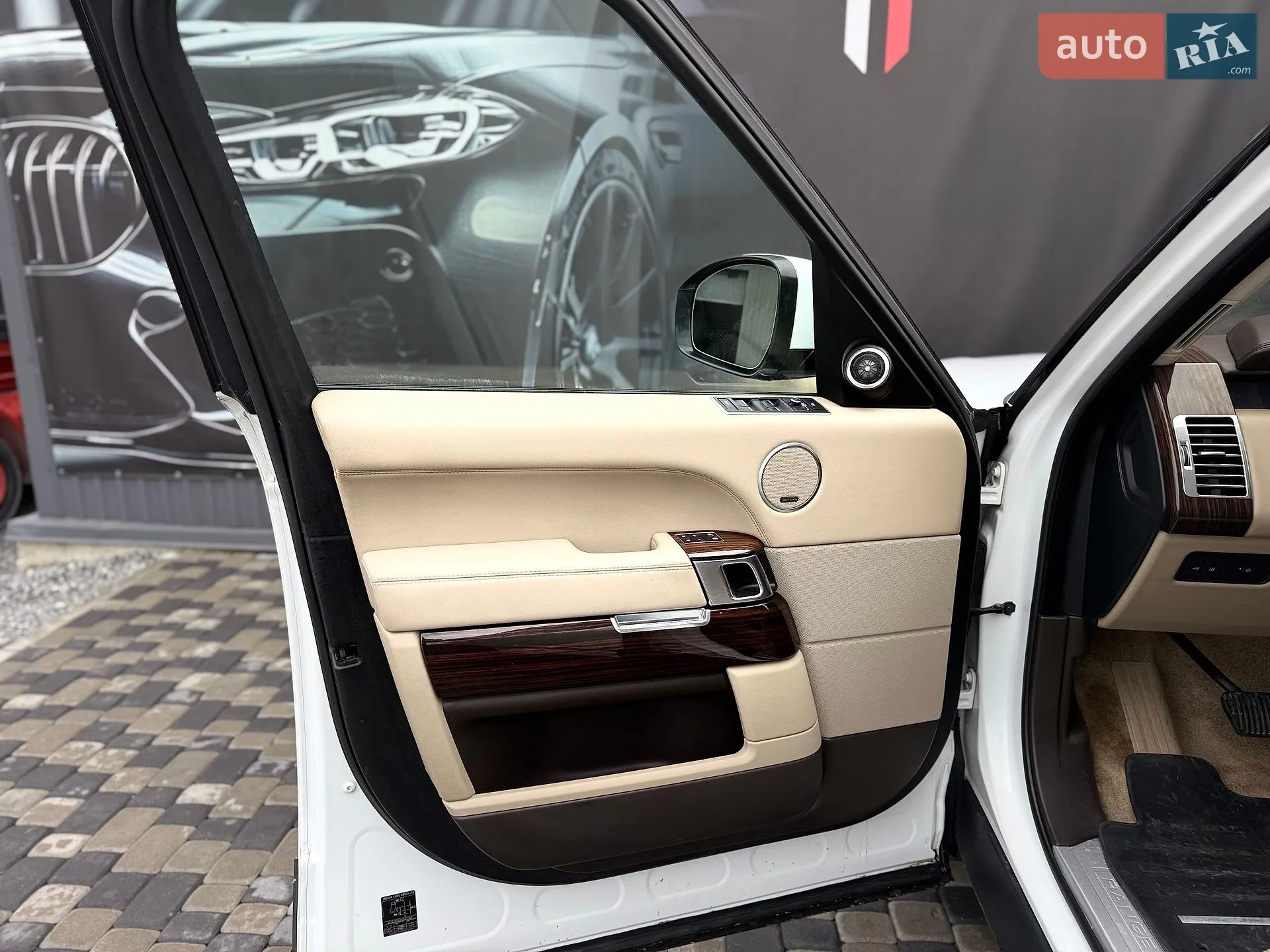 2016 Land Rover Range Rover - мініатюра 31