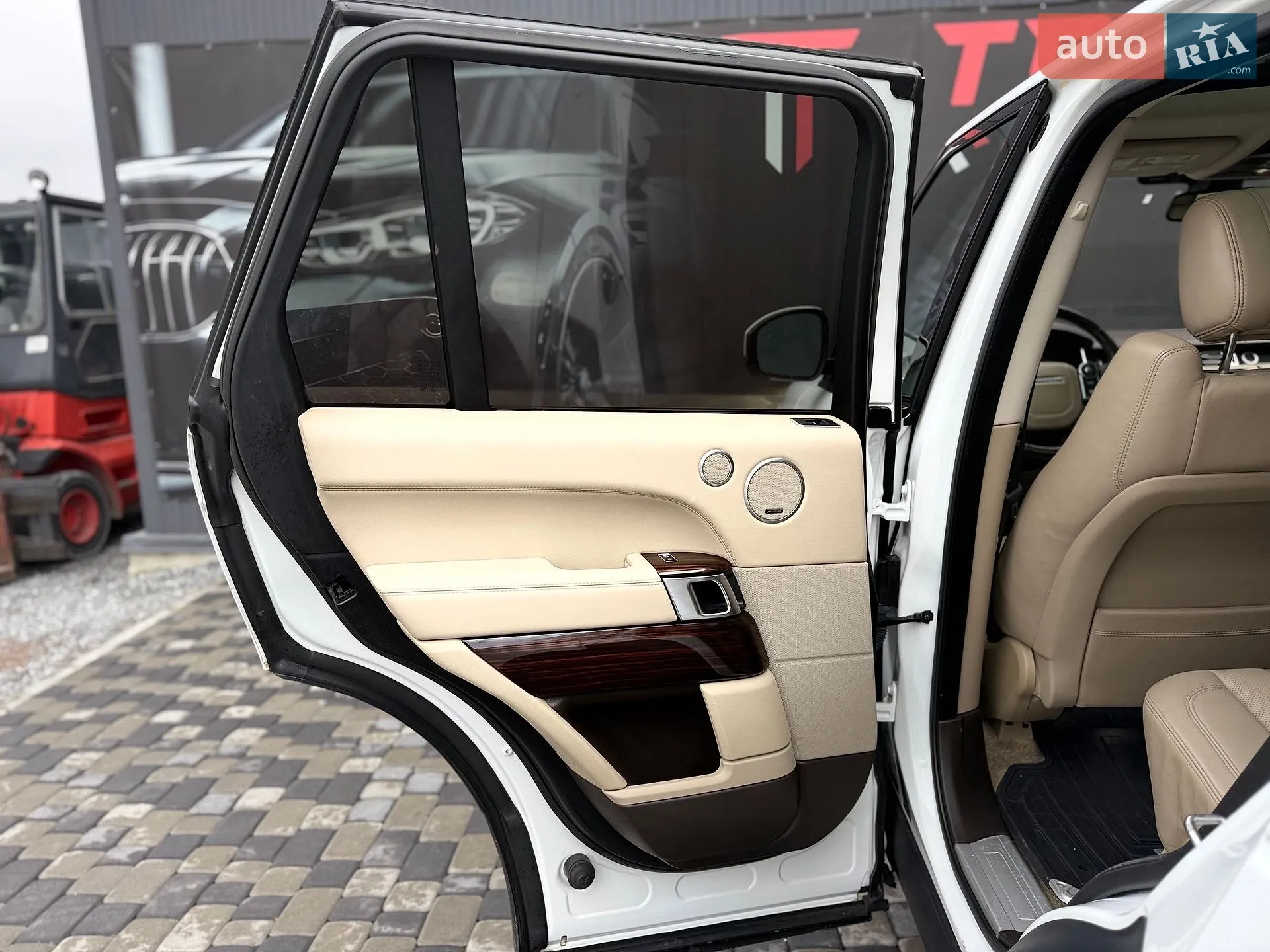 2016 Land Rover Range Rover - мініатюра 70