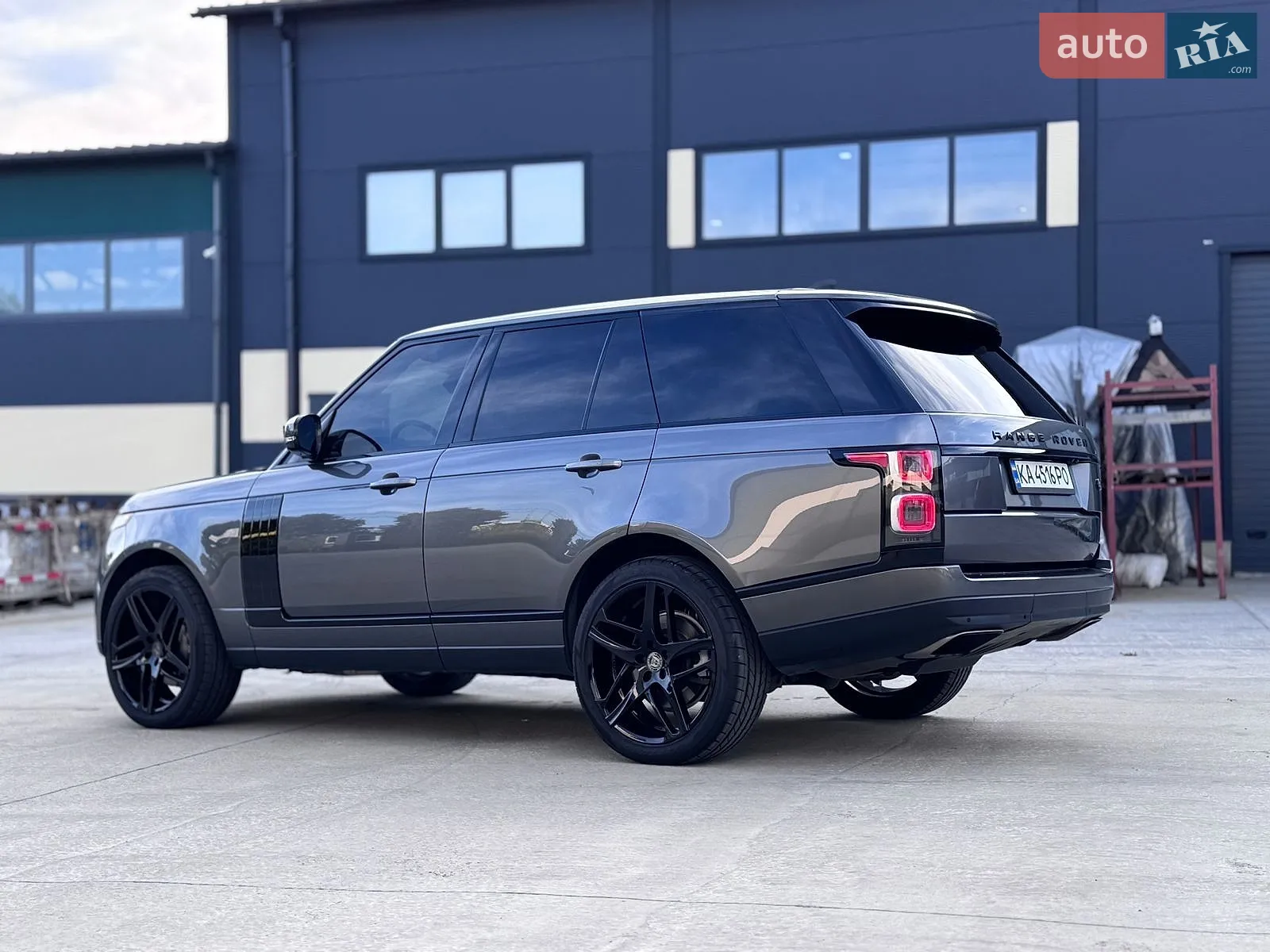2018 Land Rover Range Rover - мініатюра 12