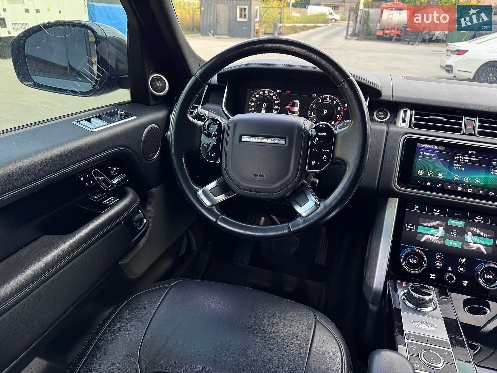 2018 Land Rover Range Rover - мініатюра 18