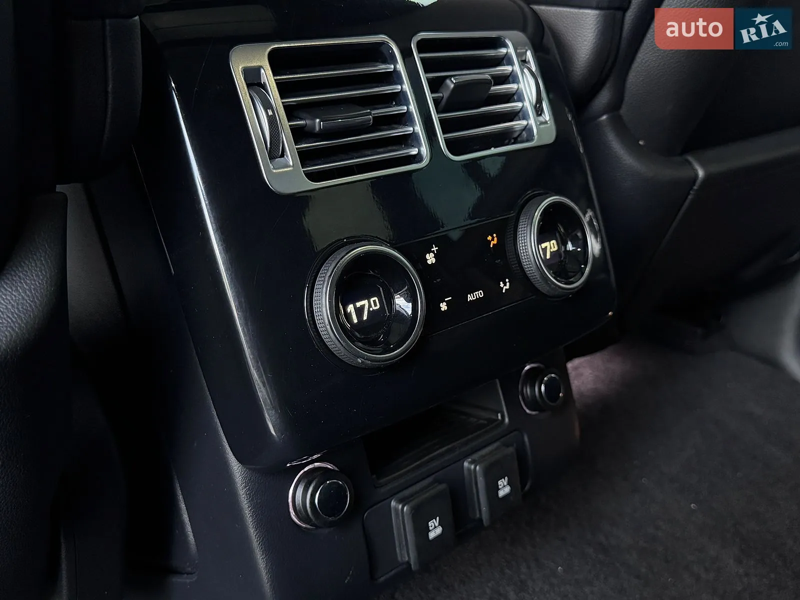 2018 Land Rover Range Rover - мініатюра 26