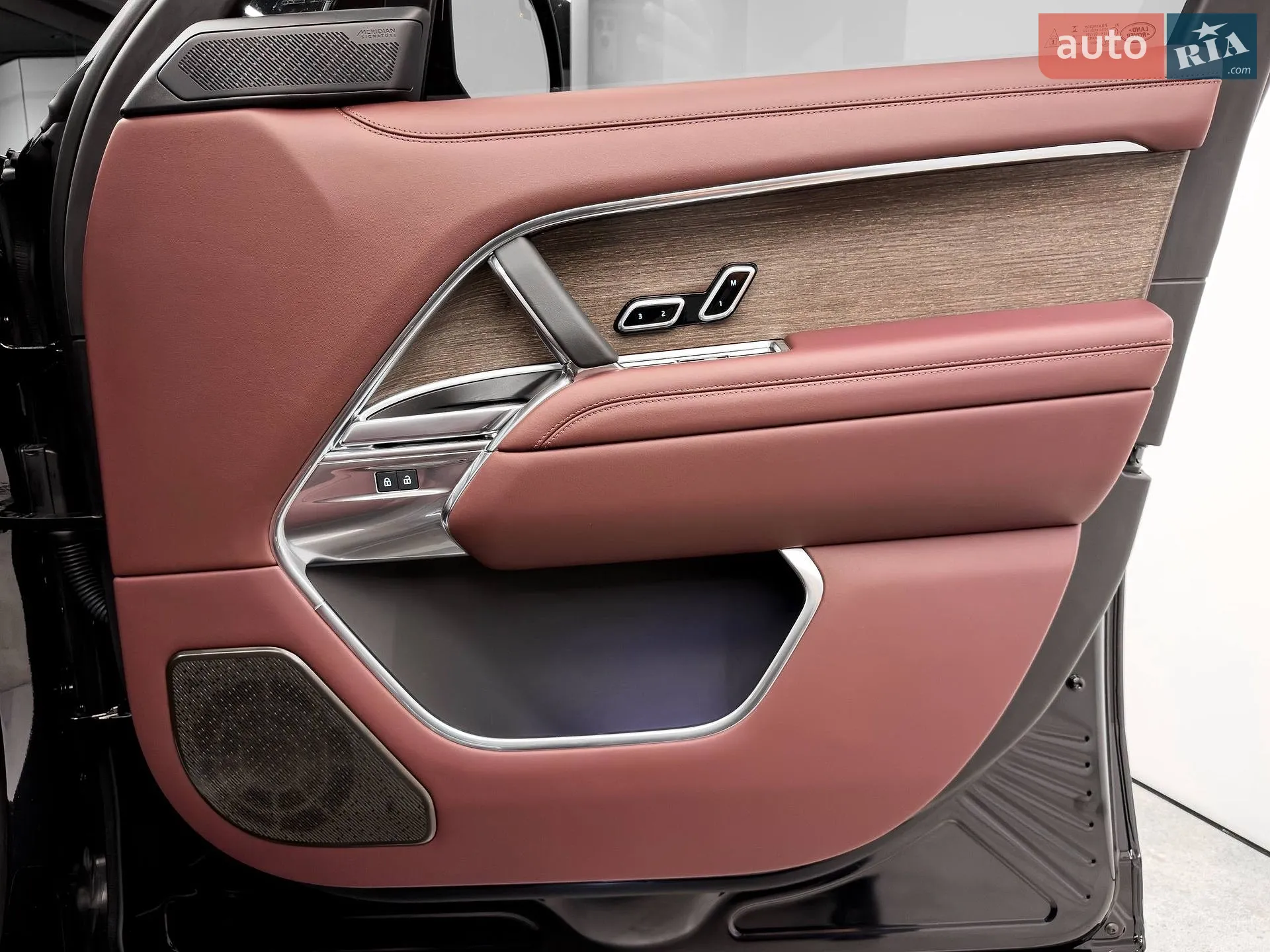 2025 Land Rover Range Rover - мініатюра 65