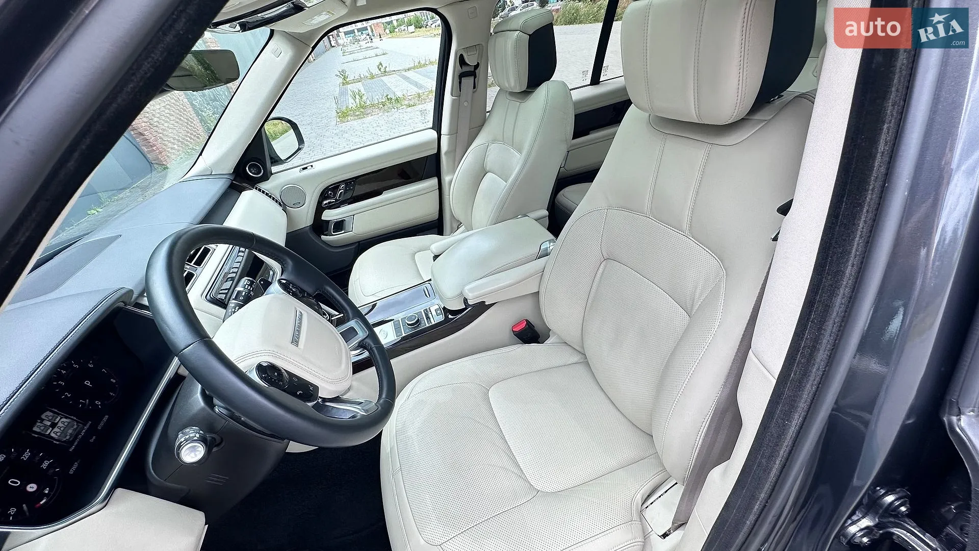 2018 Land Rover Range Rover - мініатюра 12