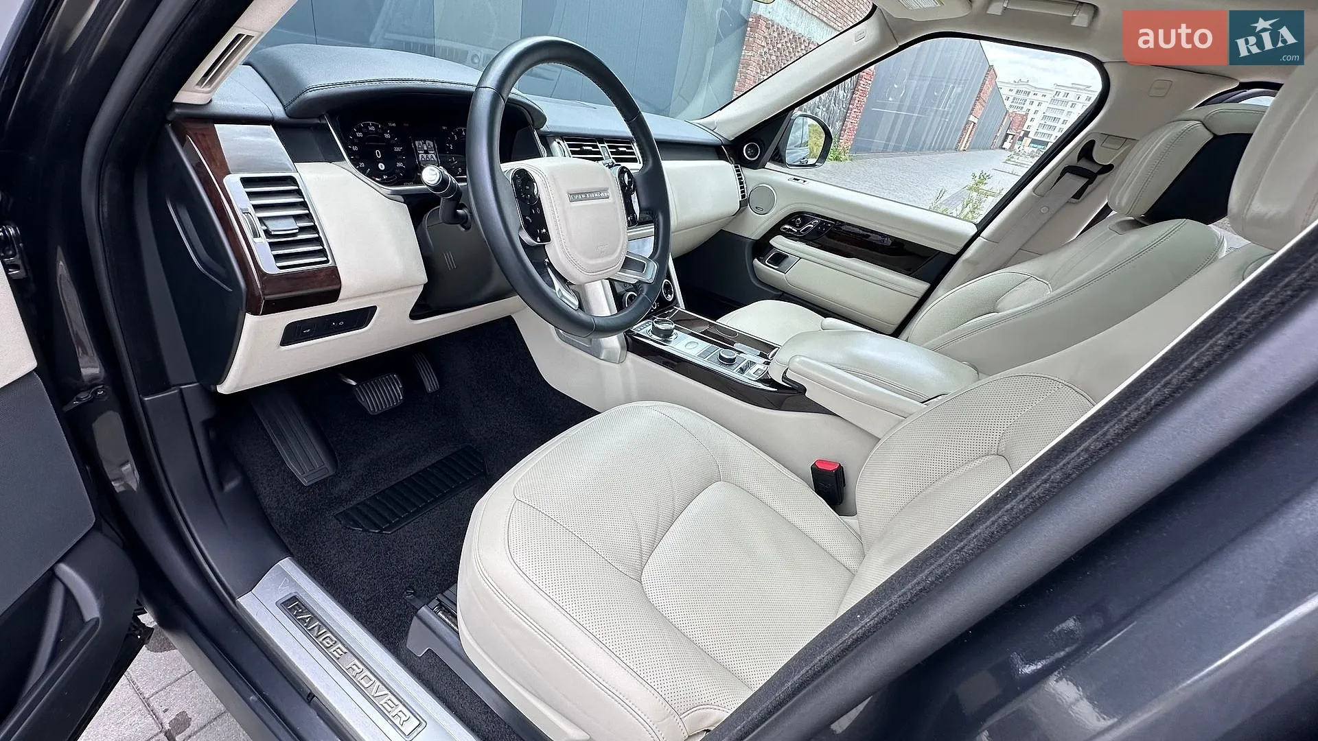 2018 Land Rover Range Rover - мініатюра 11