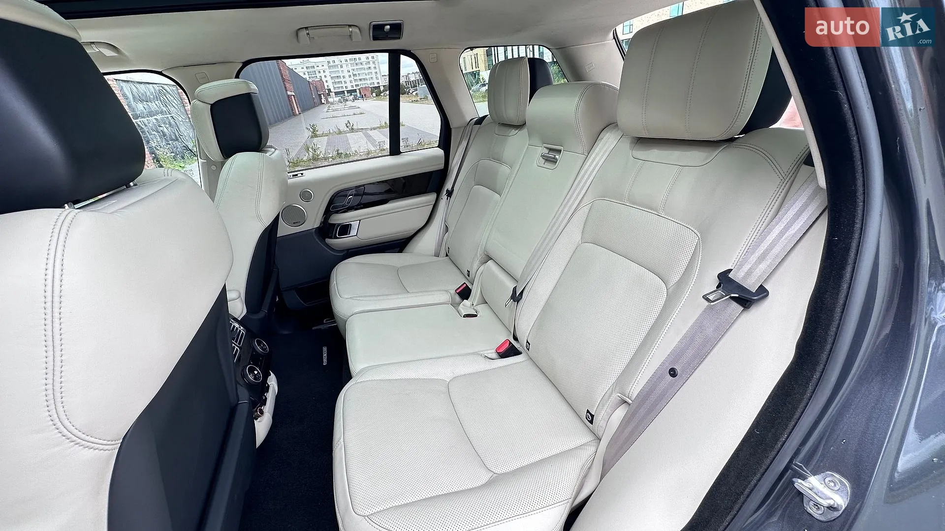 2018 Land Rover Range Rover - мініатюра 22