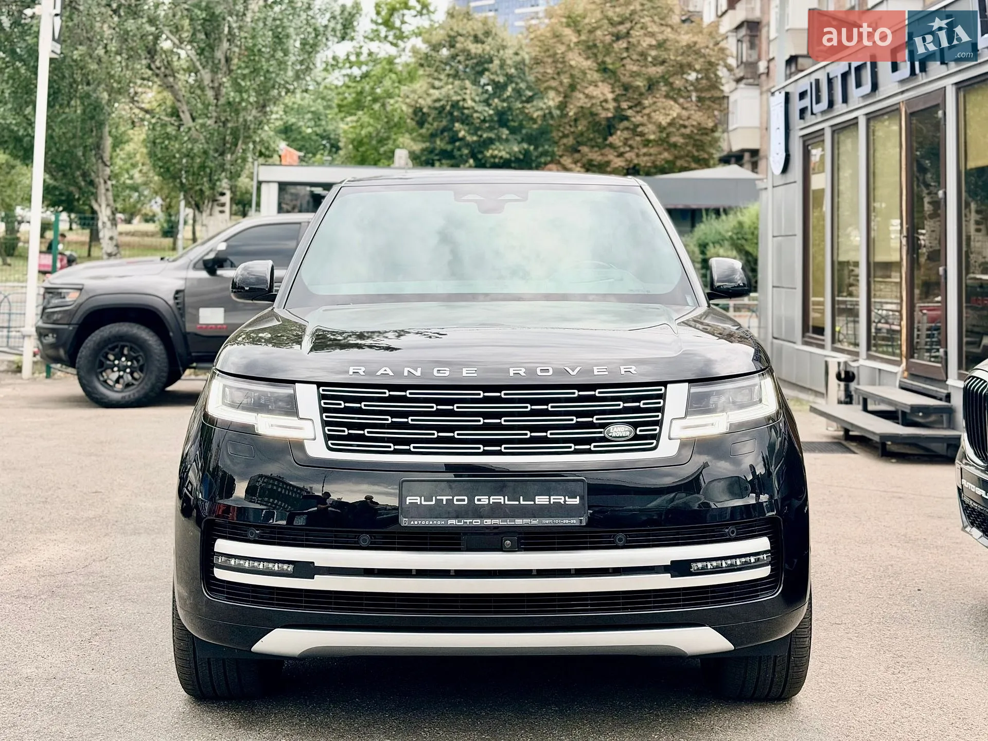 2025 Land Rover Range Rover - мініатюра 3