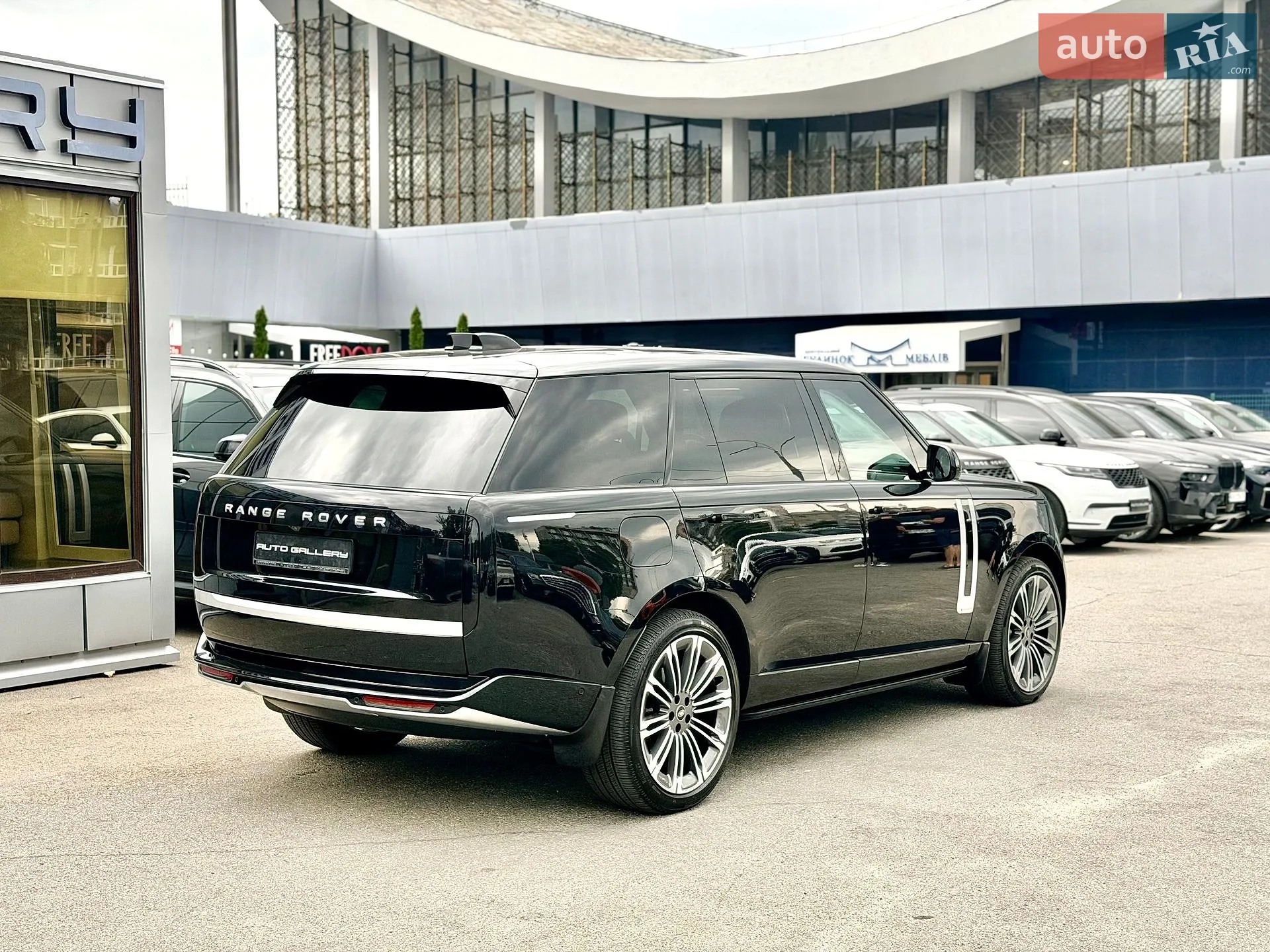 2025 Land Rover Range Rover - мініатюра 8