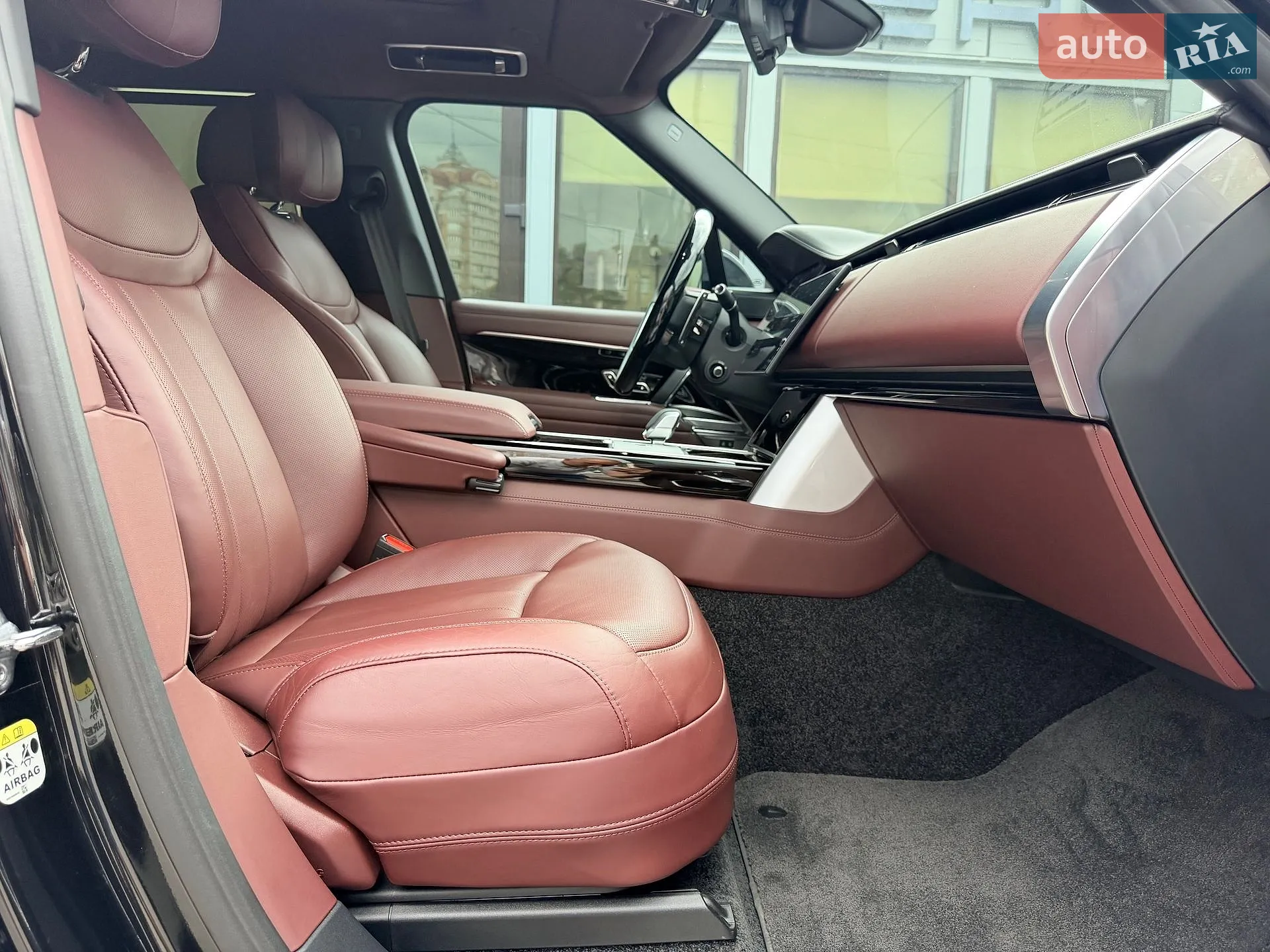 2025 Land Rover Range Rover - мініатюра 16