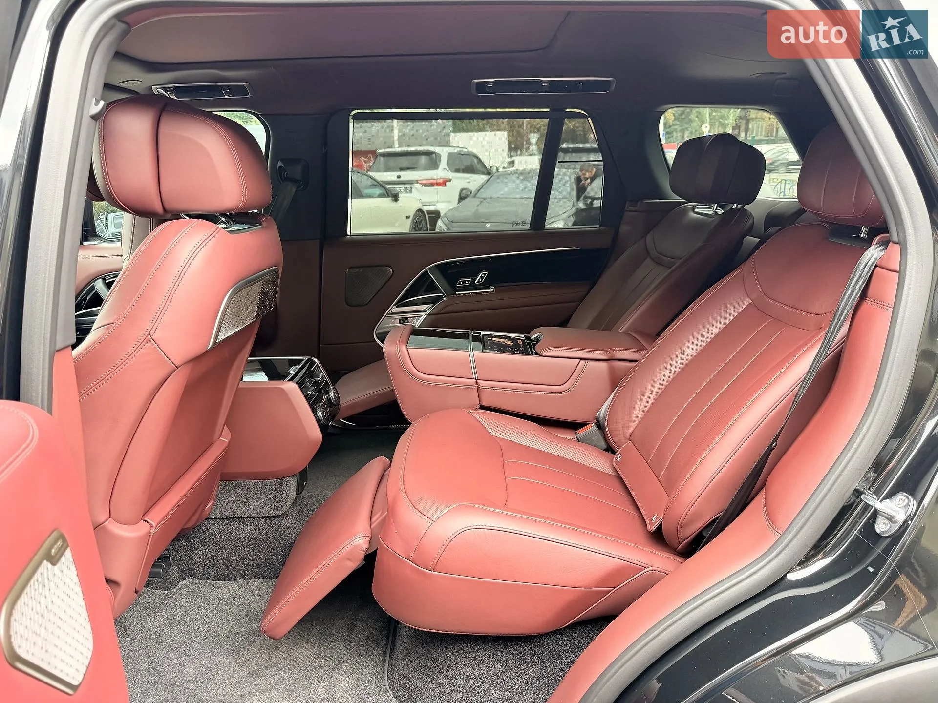 2025 Land Rover Range Rover - мініатюра 30