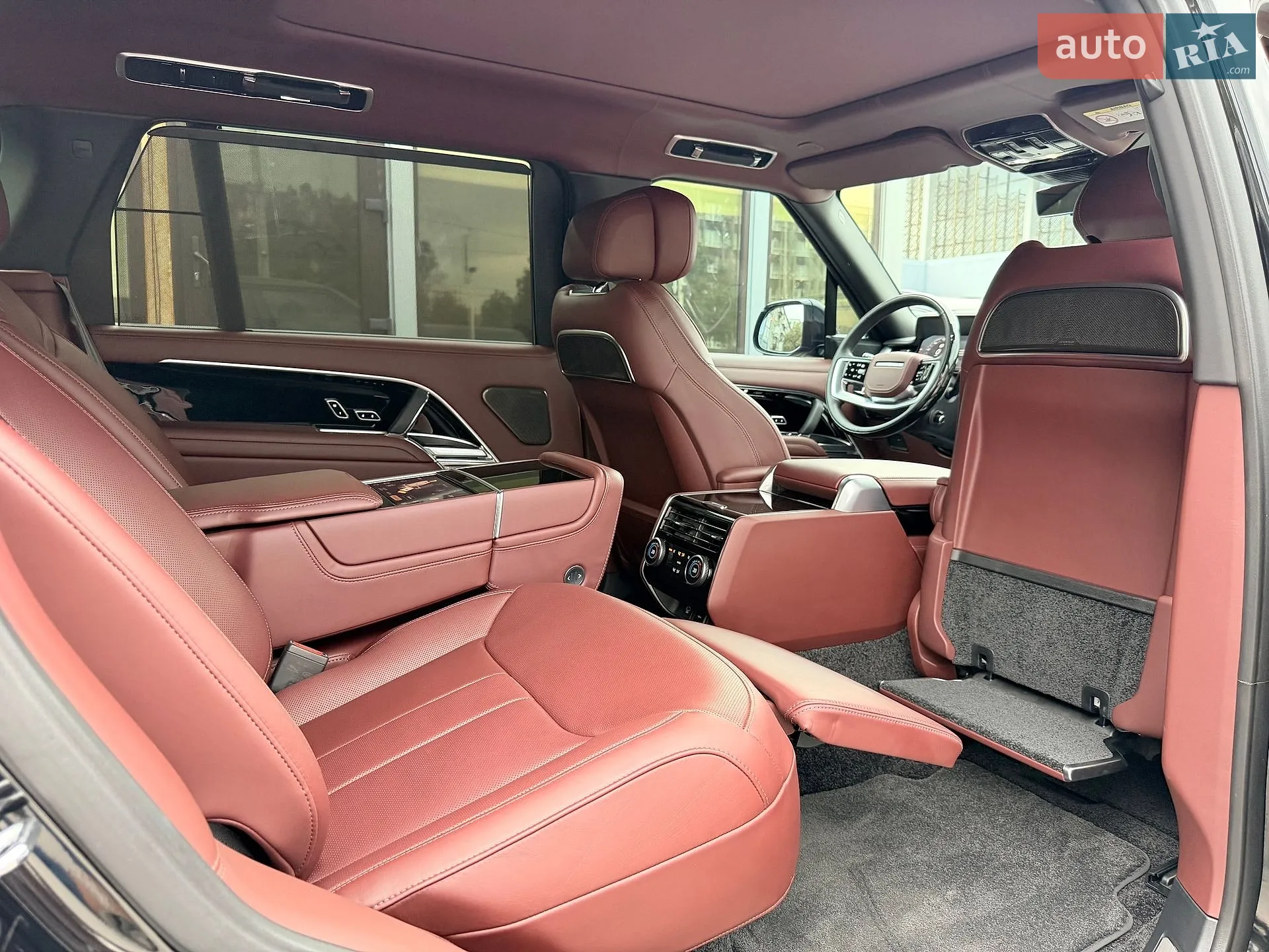 2025 Land Rover Range Rover - мініатюра 29