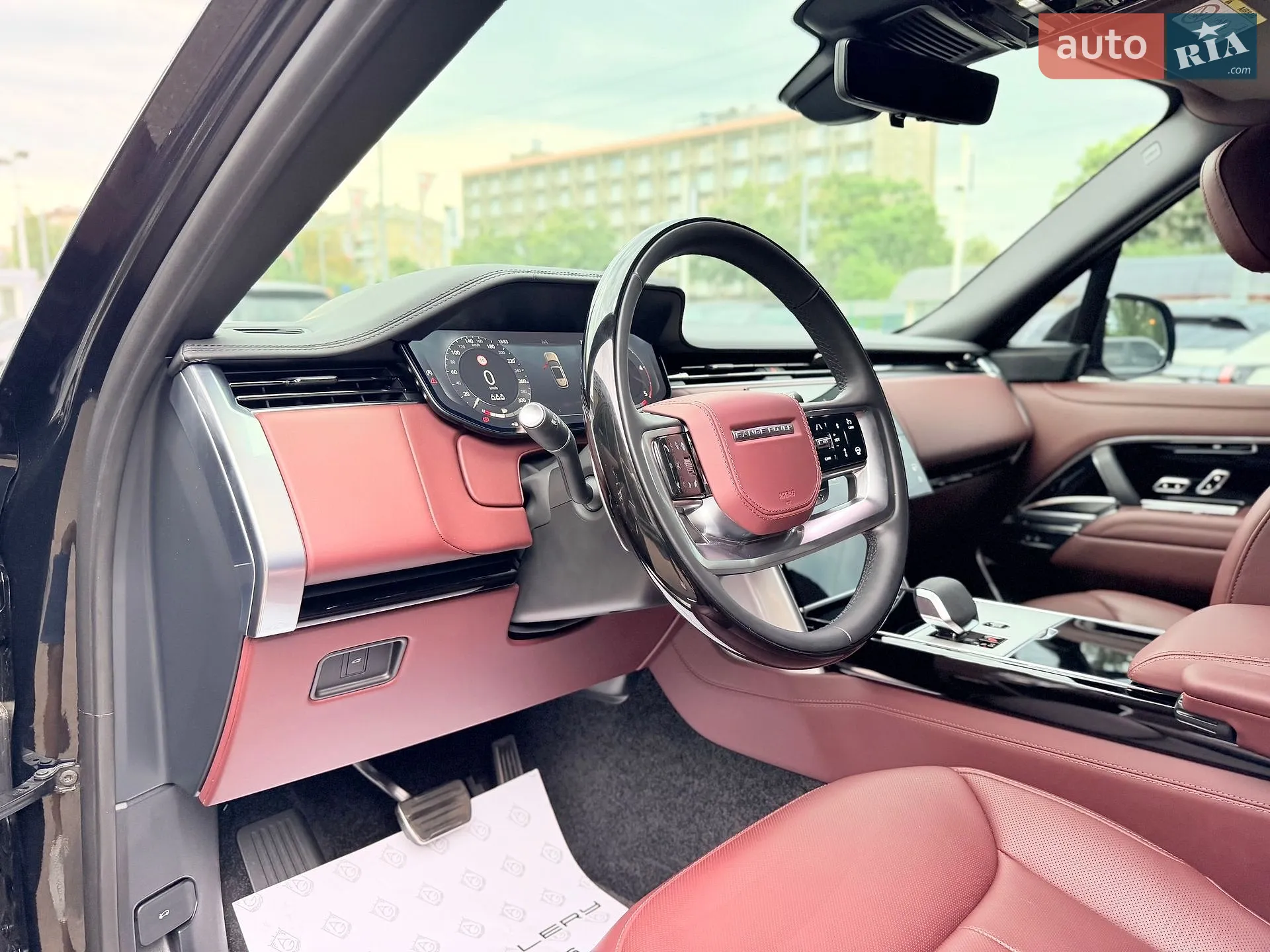 2025 Land Rover Range Rover - мініатюра 33