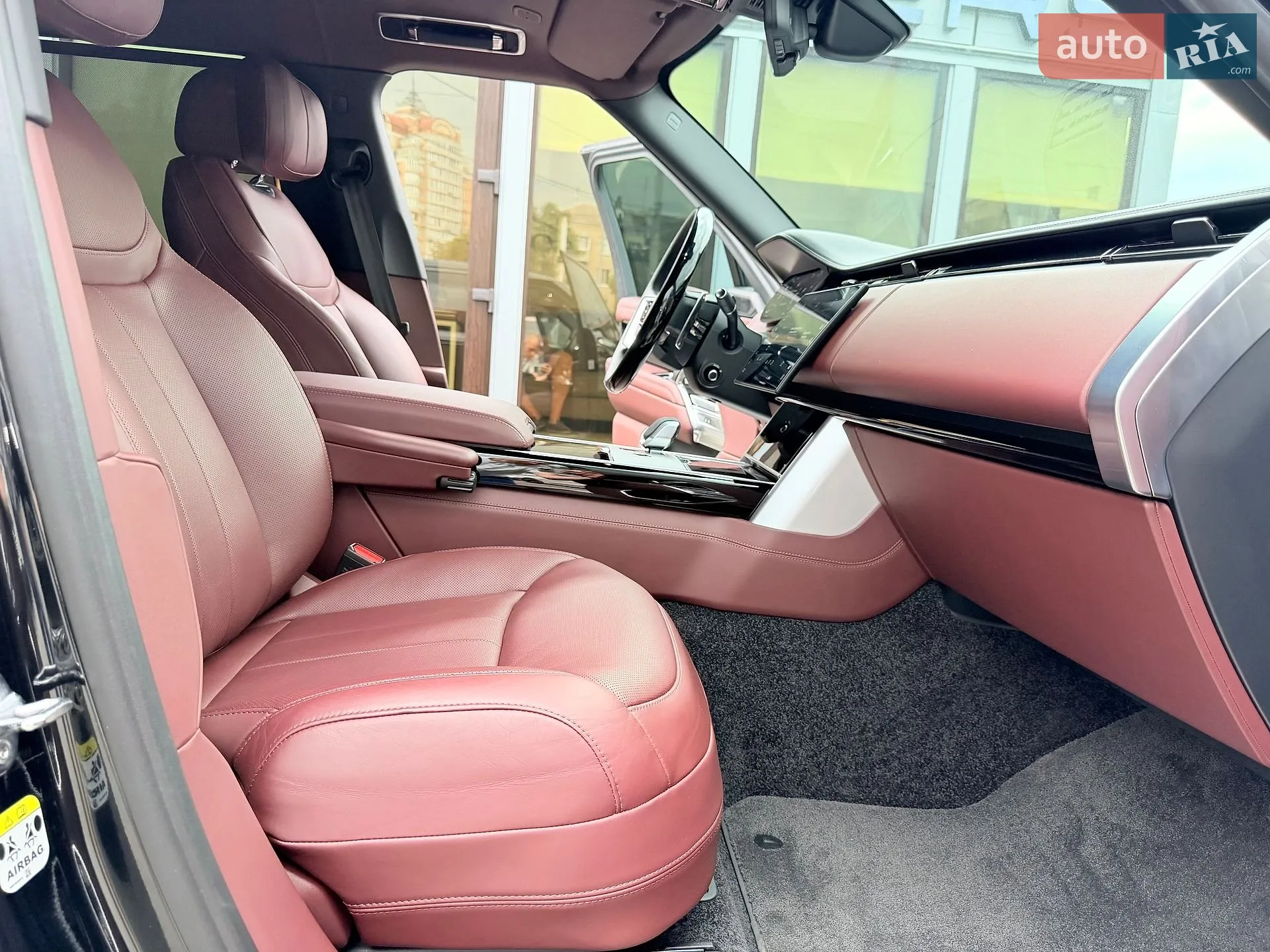 2025 Land Rover Range Rover - мініатюра 36