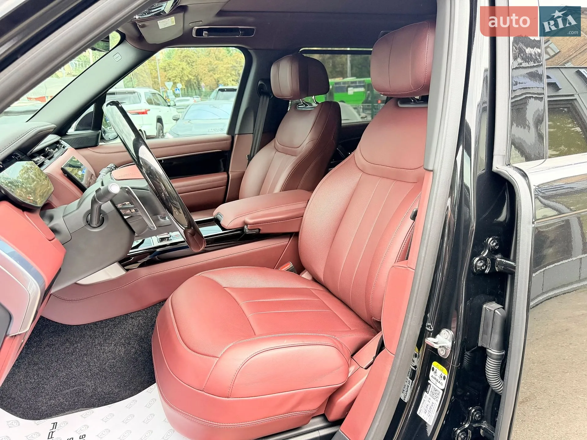 2025 Land Rover Range Rover - мініатюра 39