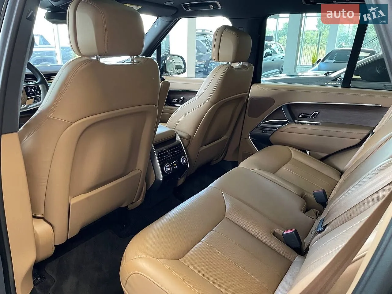 2023 Land Rover Range Rover - мініатюра 12