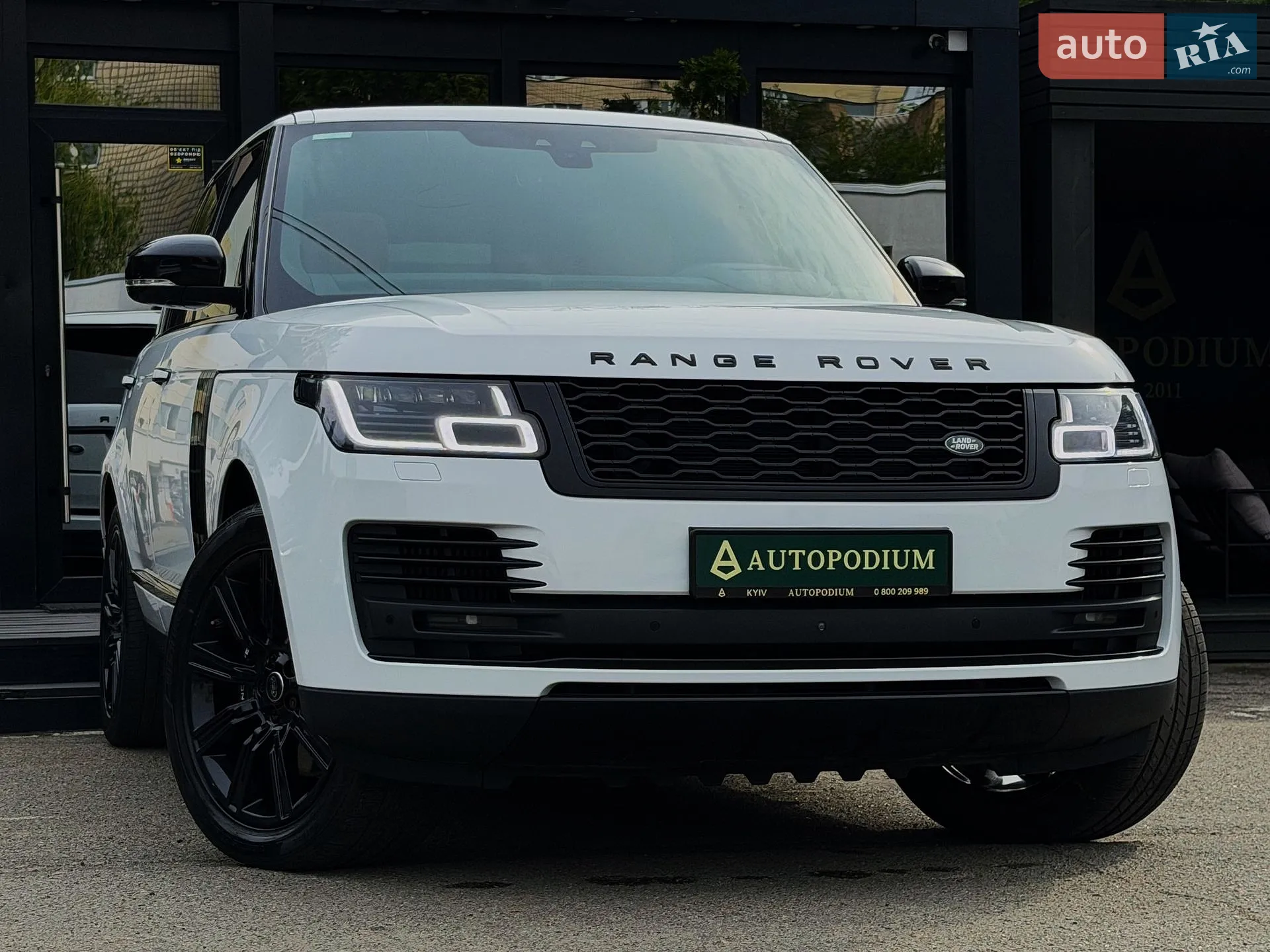 2018 Land Rover Range Rover - мініатюра 12