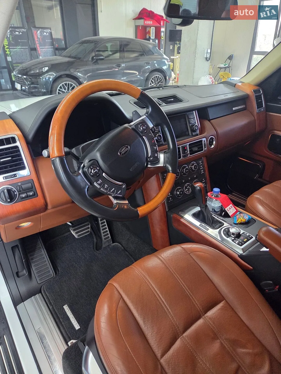 2011 Land Rover Range Rover - мініатюра 11