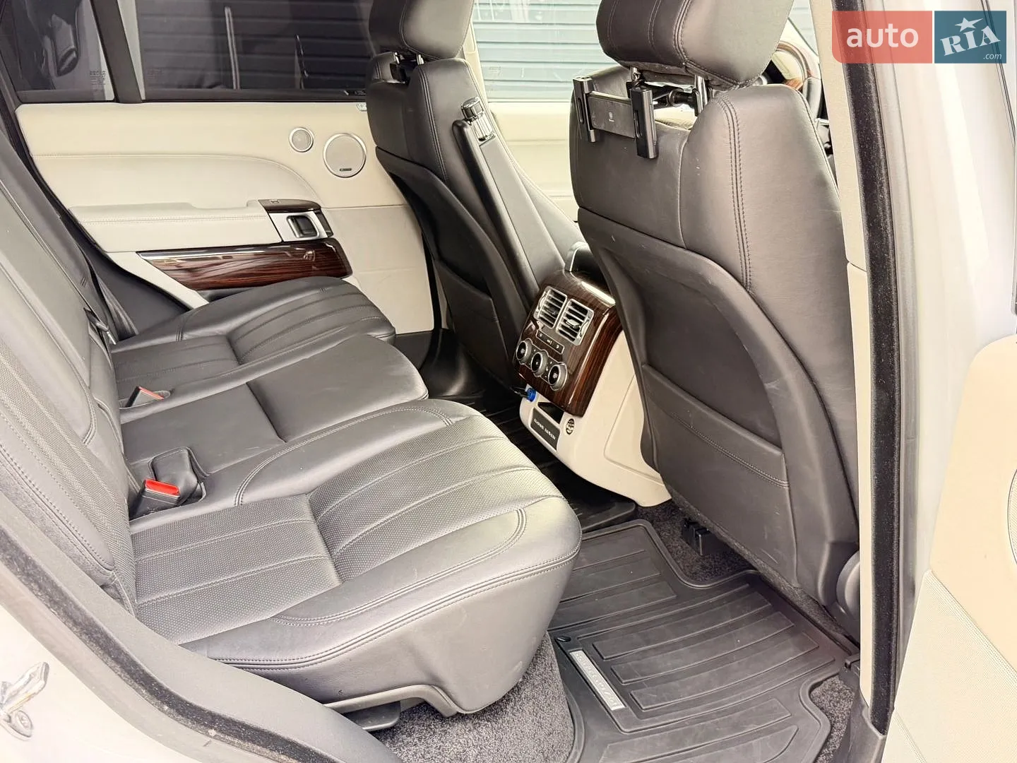 2017 Land Rover Range Rover - мініатюра 12