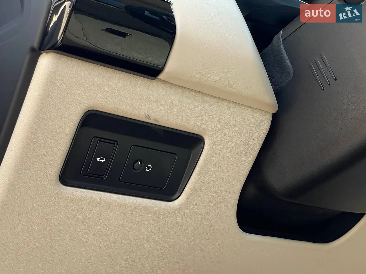 2020 Land Rover Range Rover - мініатюра 35