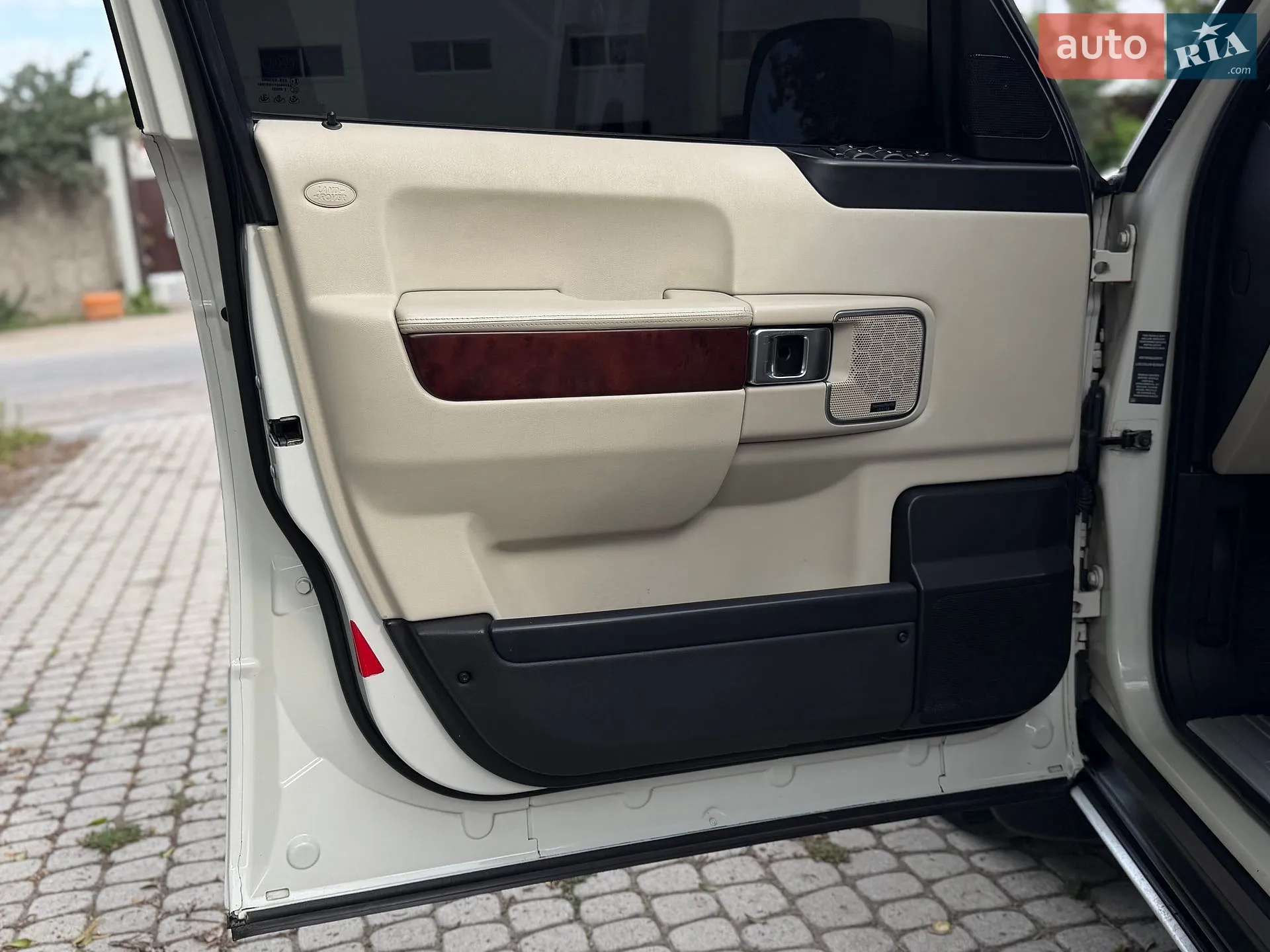 2010 Land Rover Range Rover - мініатюра 22