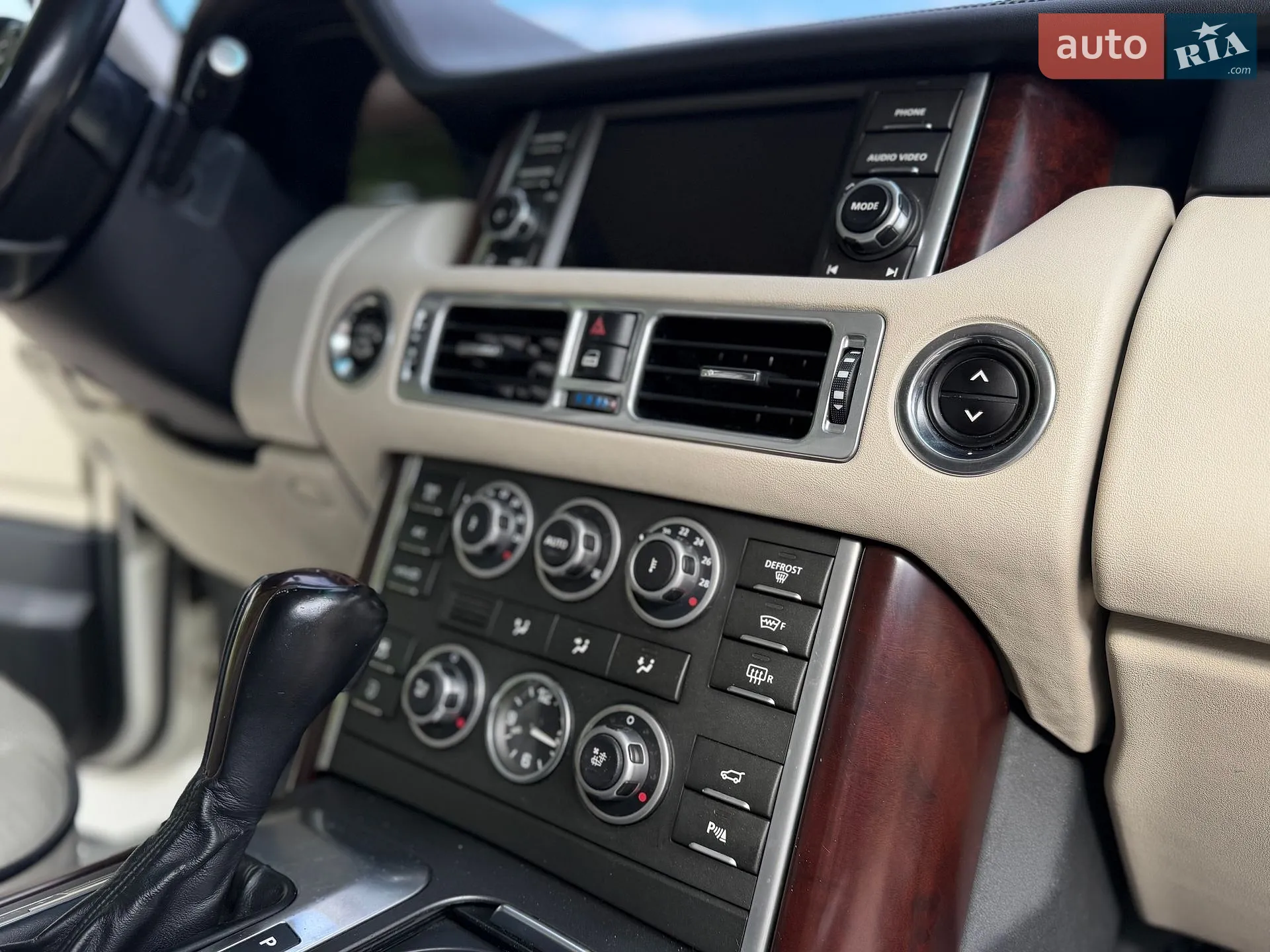 2010 Land Rover Range Rover - мініатюра 36