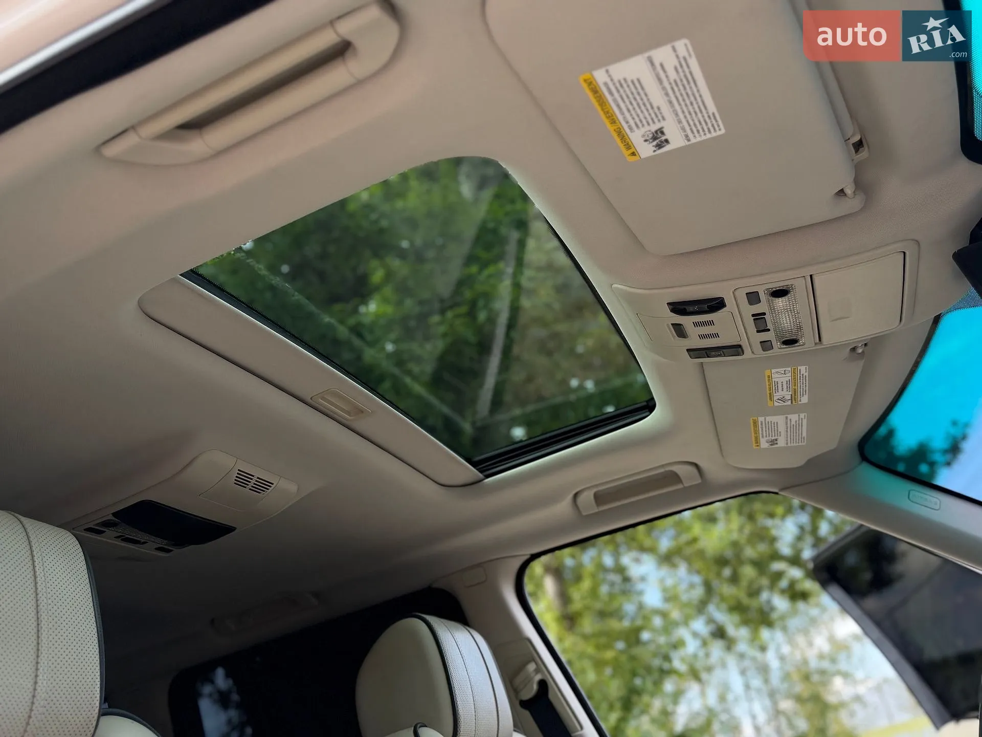 2010 Land Rover Range Rover - мініатюра 40