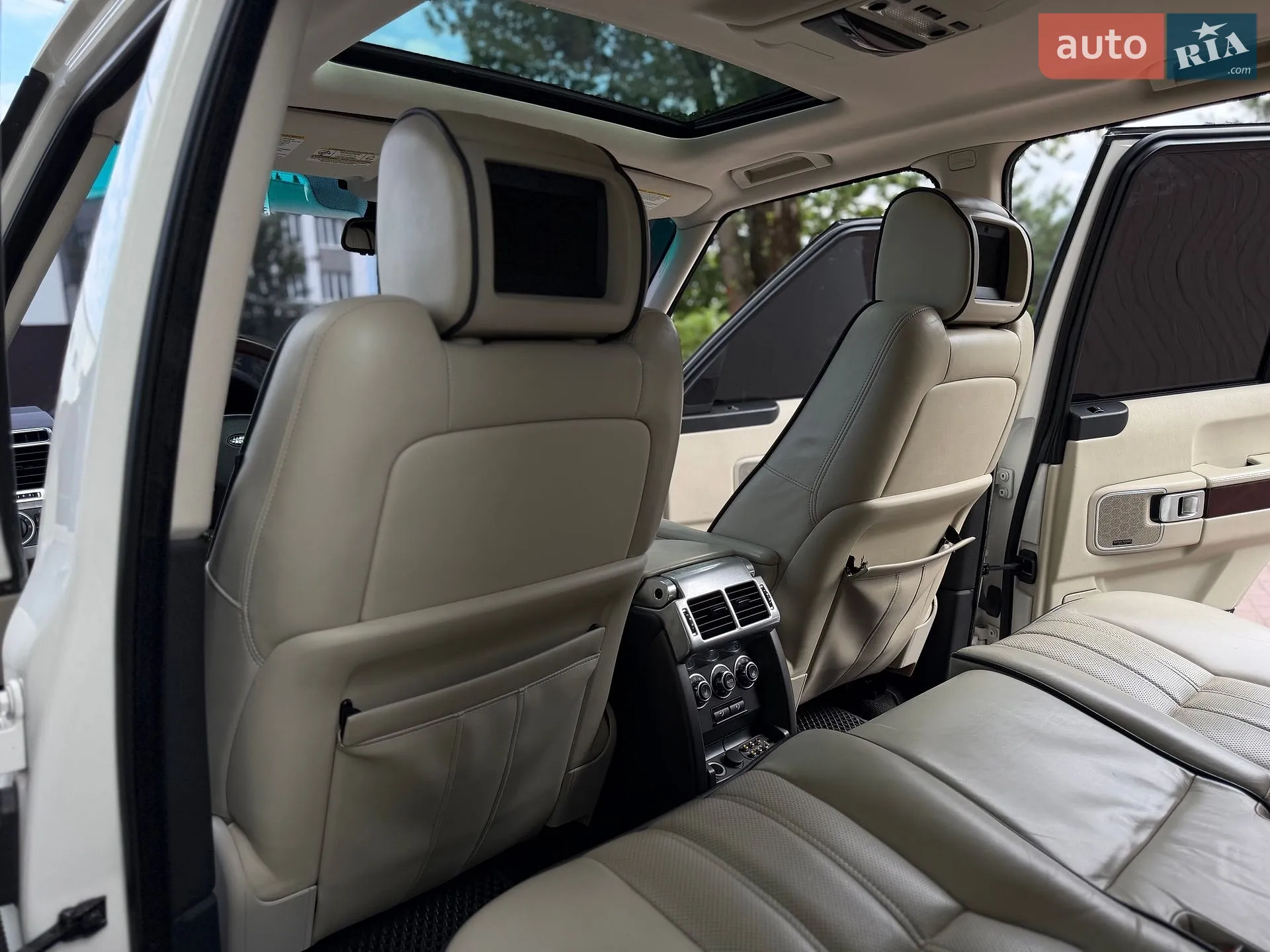 2010 Land Rover Range Rover - мініатюра 46