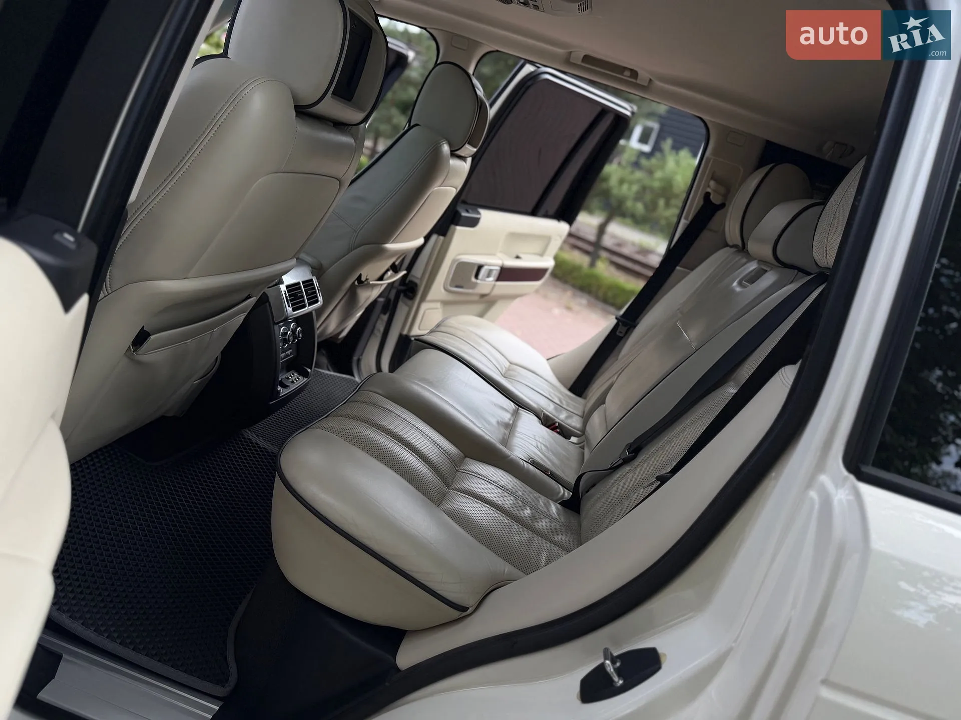 2010 Land Rover Range Rover - мініатюра 48